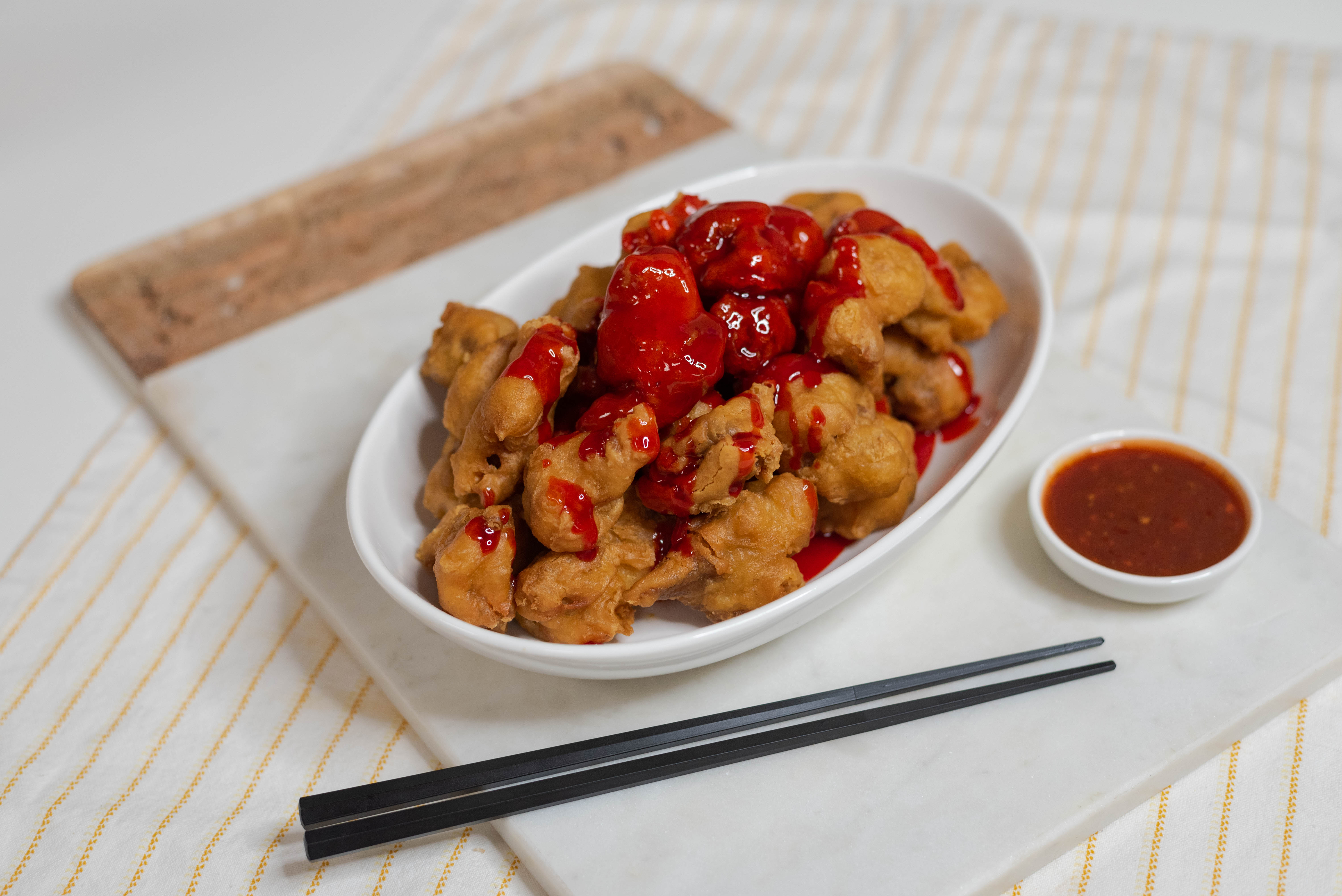 Order Sweet and Sour Chicken food online from Louie Chinese Cuisine store, Los Angeles on bringmethat.com