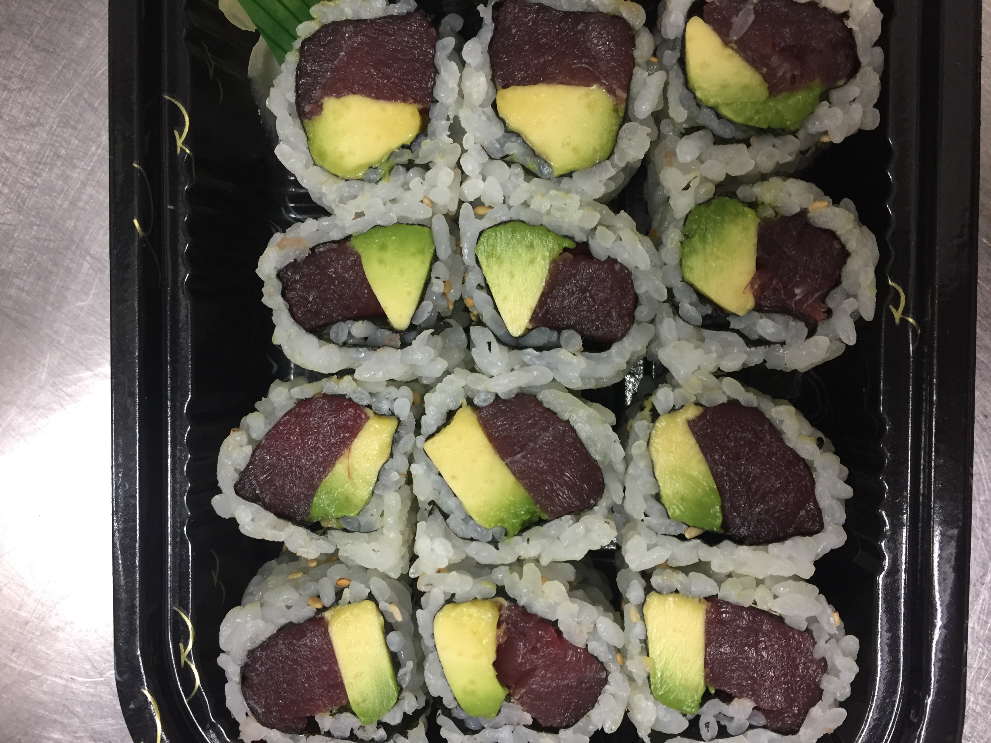 Order Tuna and Avocado Roll food online from Asari Sushi store, New York on bringmethat.com