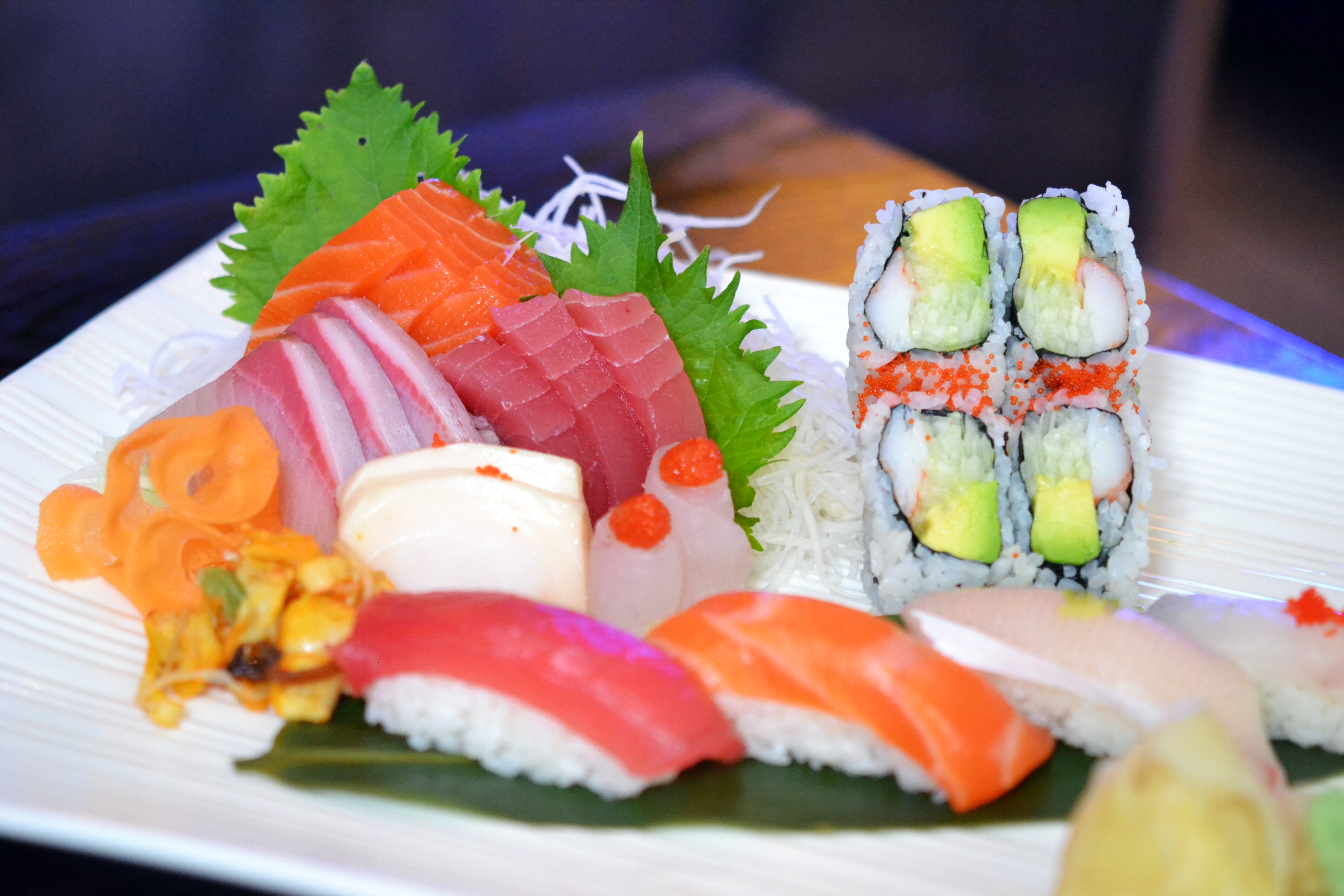 Order Sushi and Sashimi Combo Lunch Special food online from Sushi para japanese restaurant store, New York on bringmethat.com
