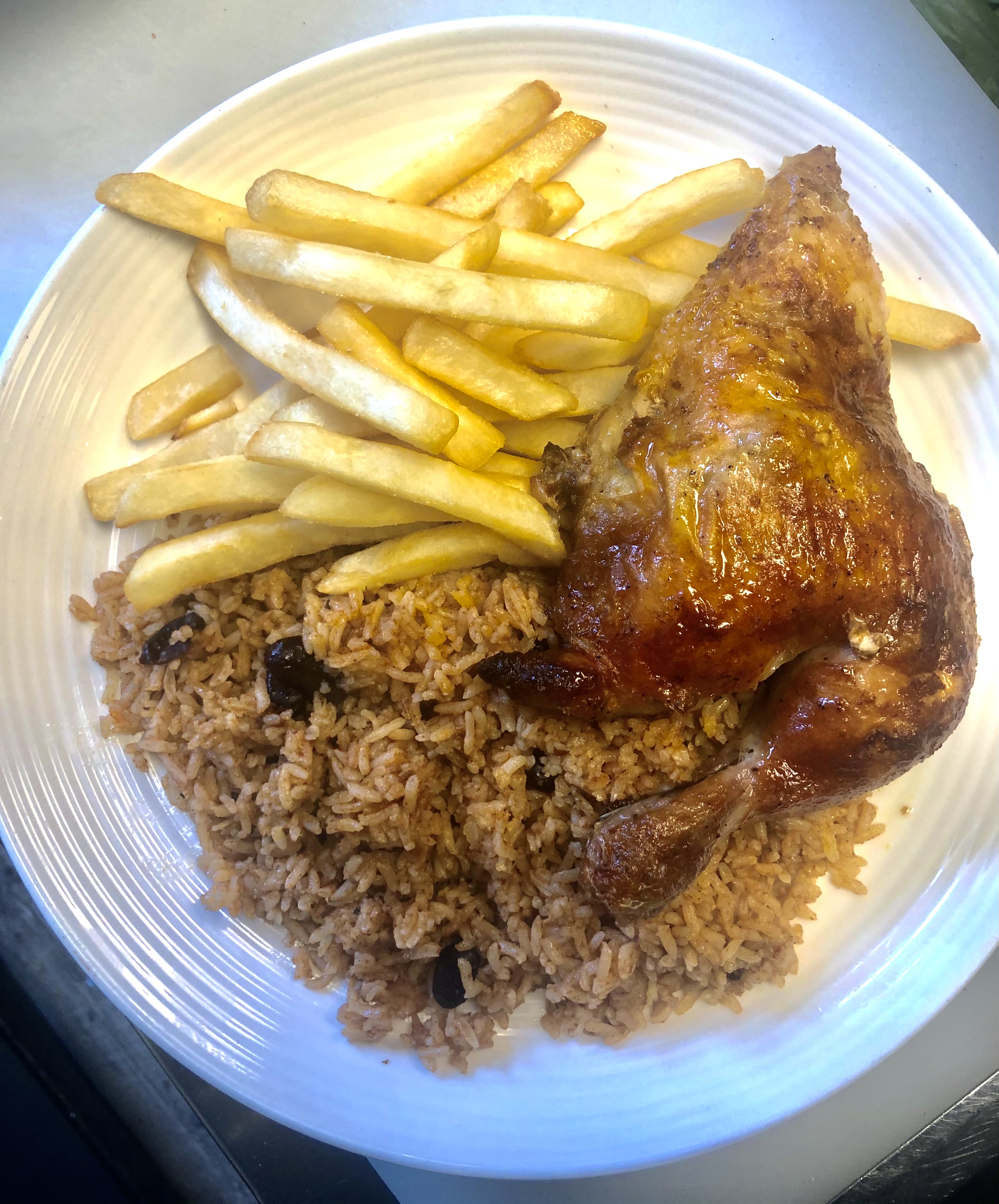 Order 1/4 of Pollo with Rice and Fries, Combo food online from Chili Dog Restaurant store, New Rochelle on bringmethat.com