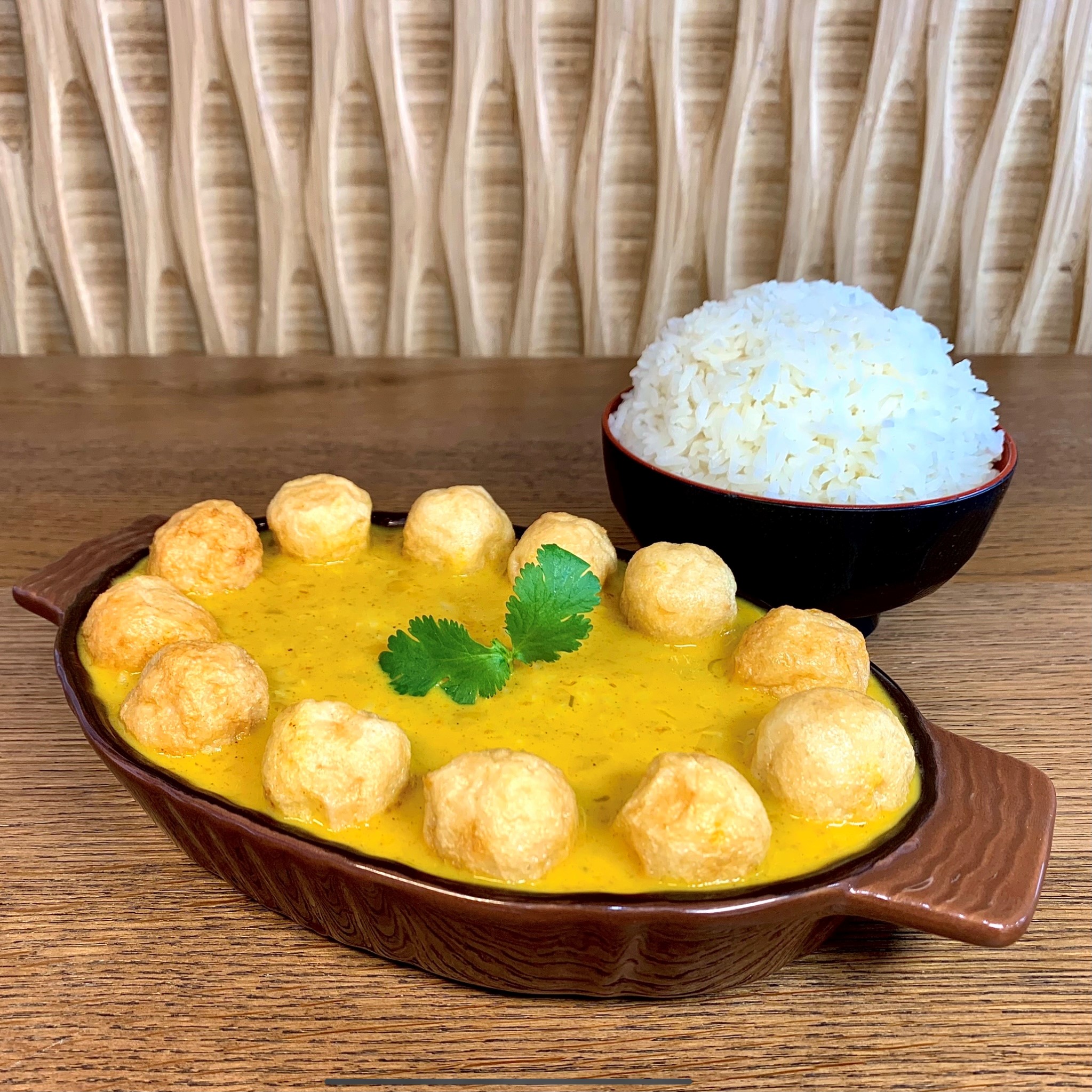 Order Curry Fishballs and Rice food online from My Cup Of Tea store, San Francisco on bringmethat.com