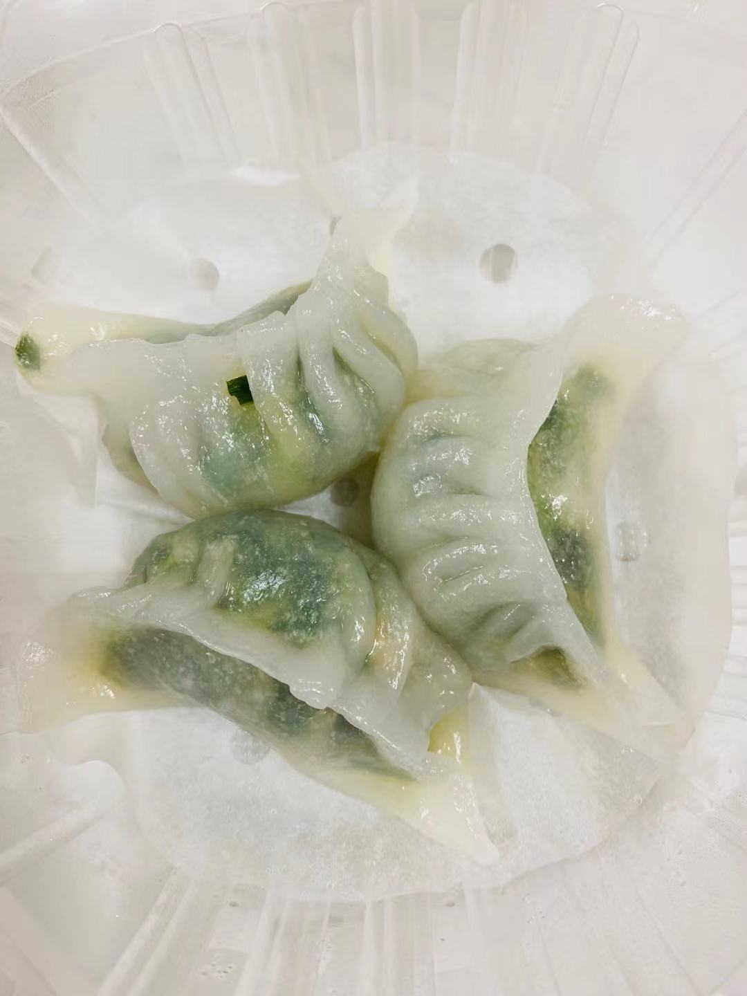 Order Steamed Shrimp & Chives Dumpling 鮮蝦韭菜餃 food online from Dim Sum Club store, San Francisco on bringmethat.com