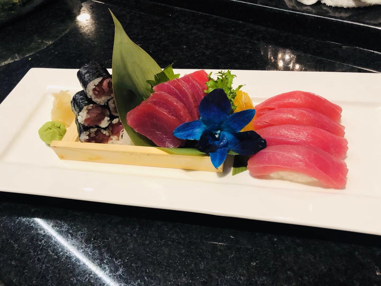 Order Tuna Lover food online from Unagi Sushi store, Troy on bringmethat.com