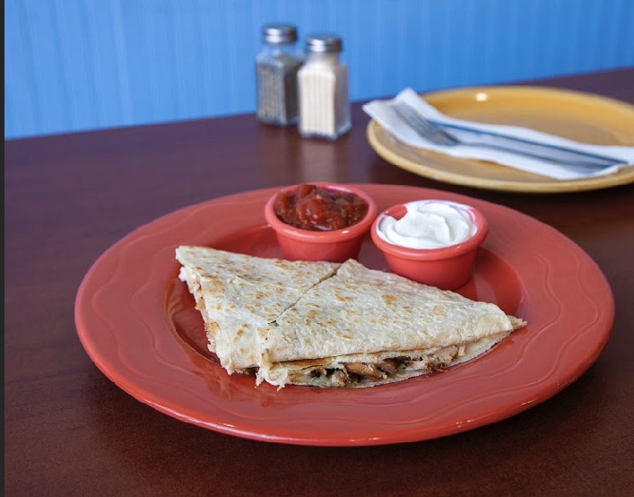Order Chicken Quesadilla food online from Anastasia's Oven and Grill store, Framingham on bringmethat.com
