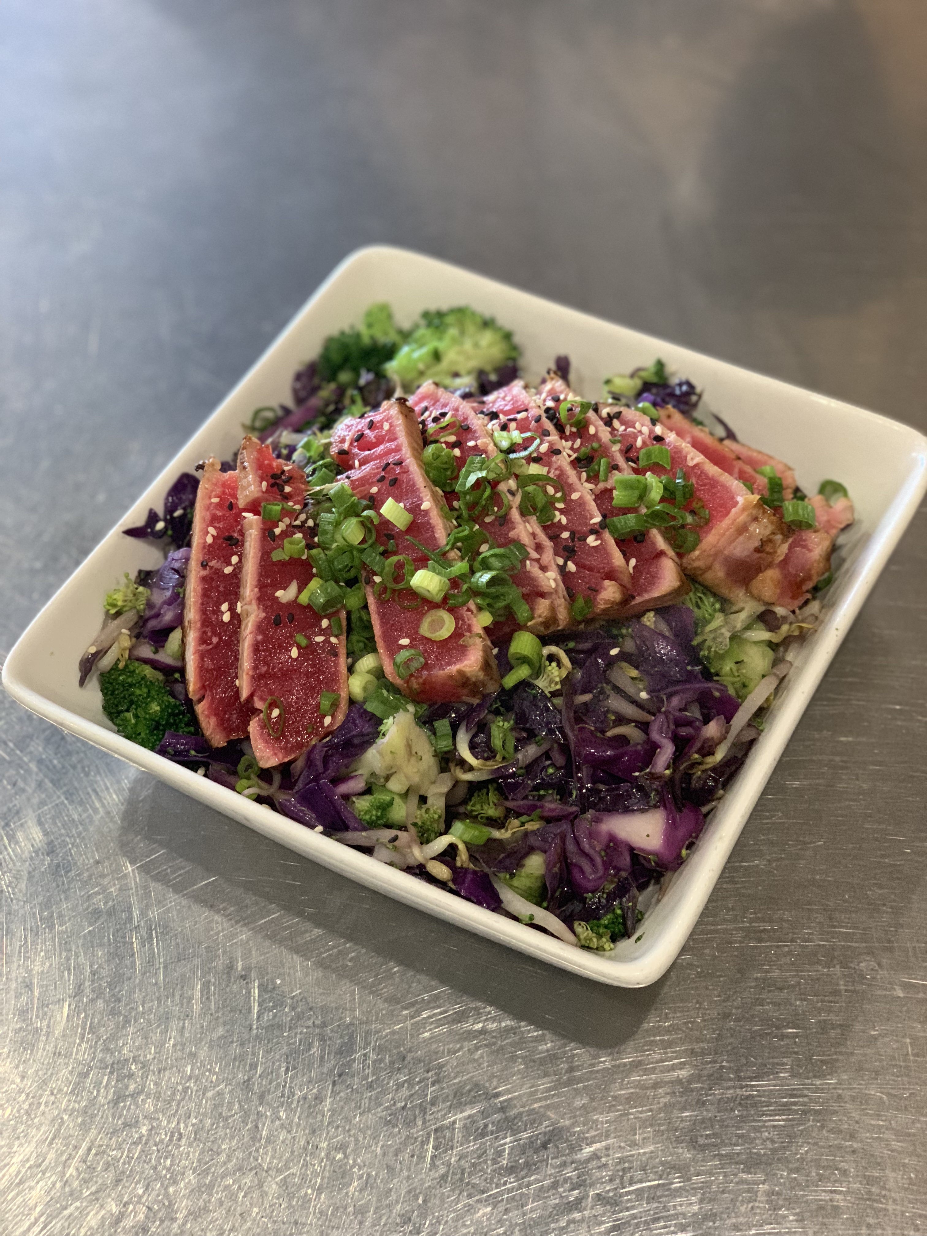 Order Ahi Tuna Bowl food online from Apple A Day Cafe store, Miami Beach on bringmethat.com