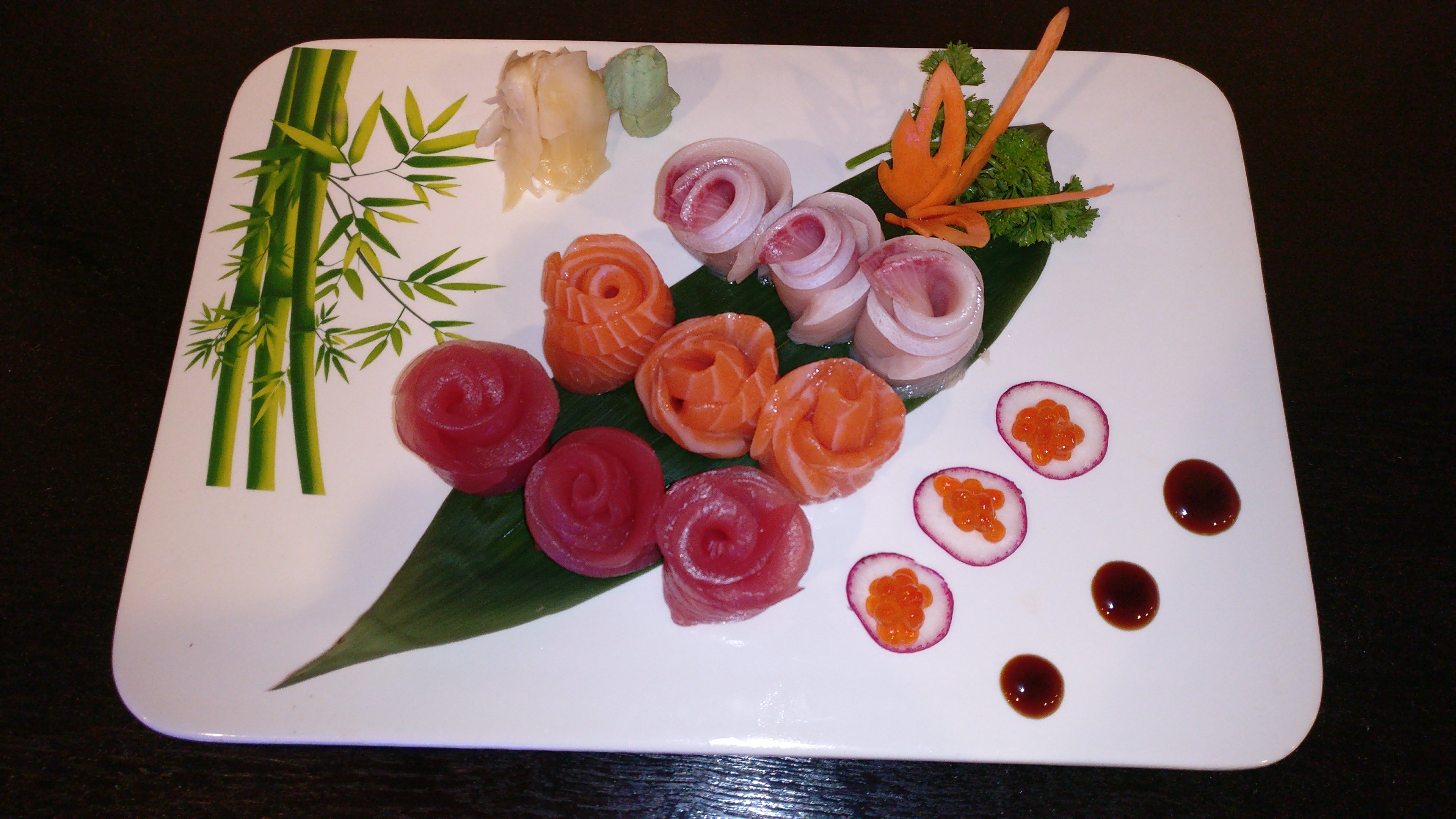 Order Triple Color Sashimi food online from Sushi para japanese restaurant store, New York on bringmethat.com