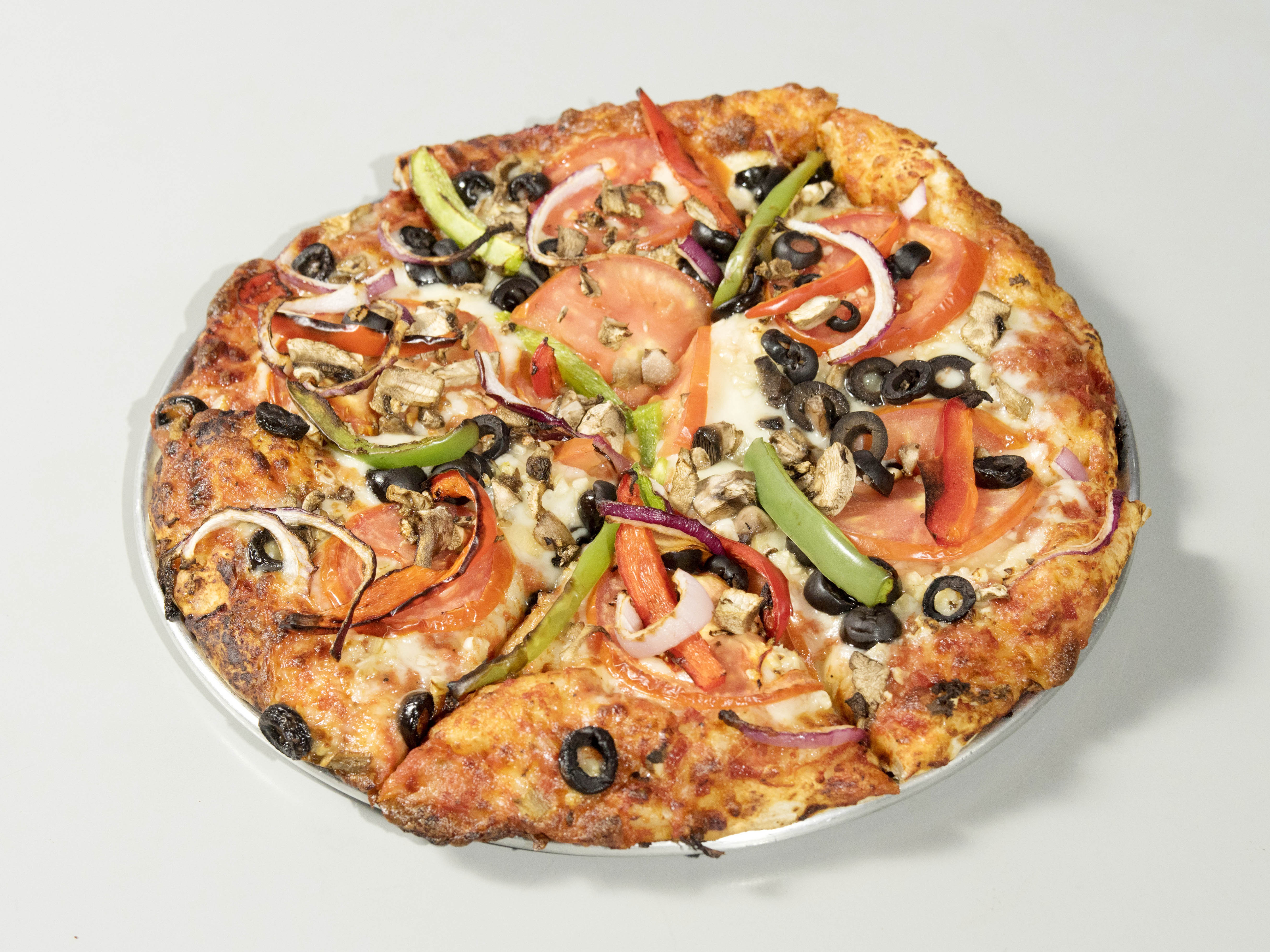 Order Going Yard Pizza - Vegetarian food online from Grand Slam Pizza store, Vista on bringmethat.com