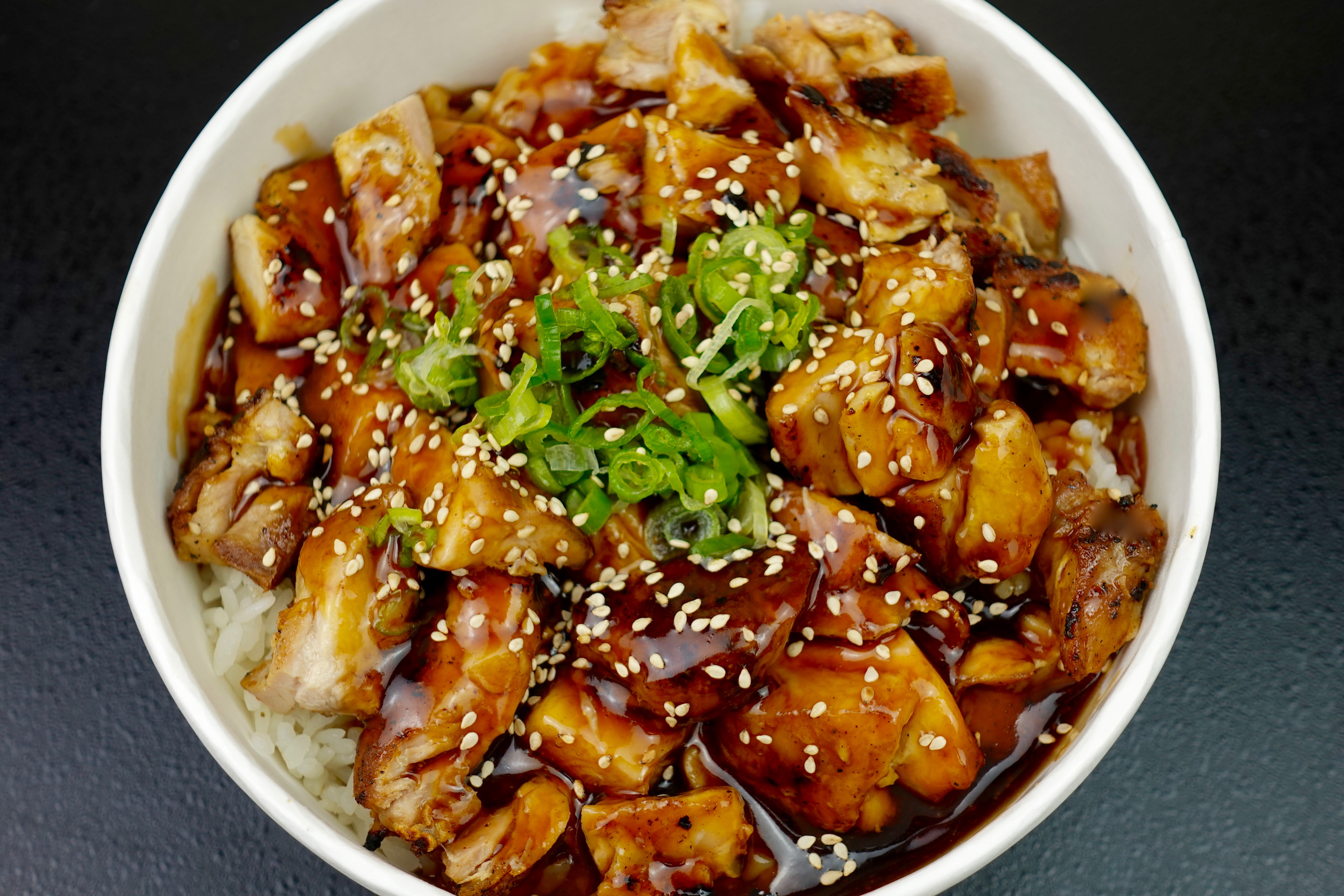 Order chicken bowl food online from Sushi Q store, Los Angeles on bringmethat.com