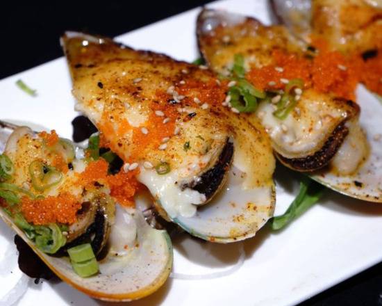 Order Baked Green Mussels food online from Kin Sushi store, Laguna Hills on bringmethat.com