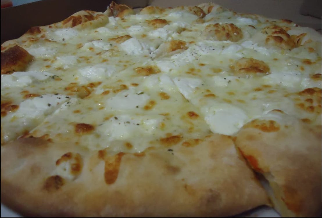 Order White Pizza - 16" (8 Slices) food online from Taste of Italy store, Avenel on bringmethat.com
