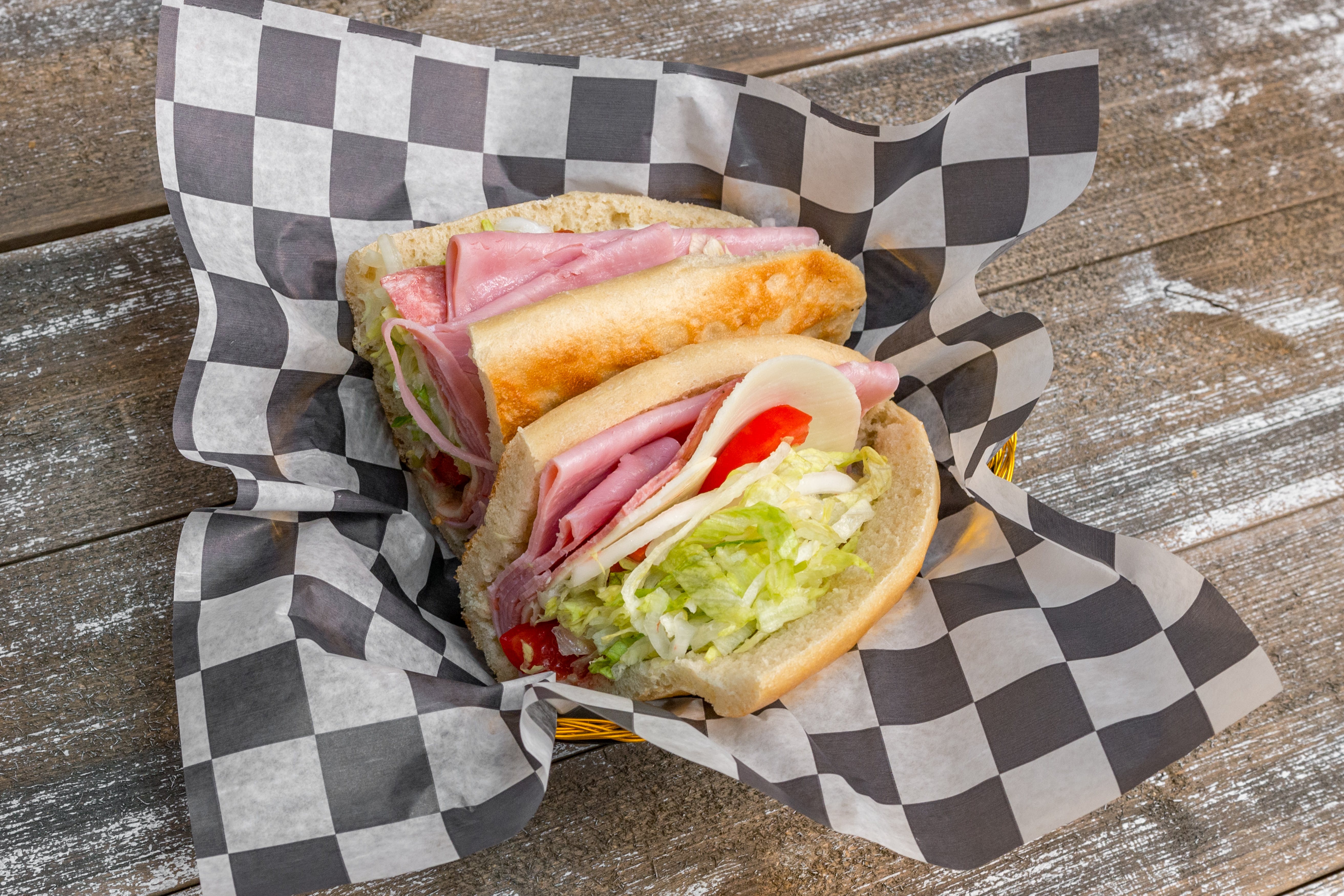 Order Italian Sub - Medium food online from Two Cousin Pizza store, Lancaster on bringmethat.com