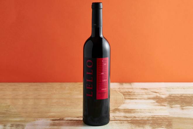 Order Borges Lello Red Wine food online from Nando Peri-Peri store, Oak Park on bringmethat.com