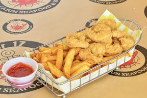 Order Fried Shrimp Basket (6 Pieces) food online from Pier 17 Seafood store, Louisville on bringmethat.com