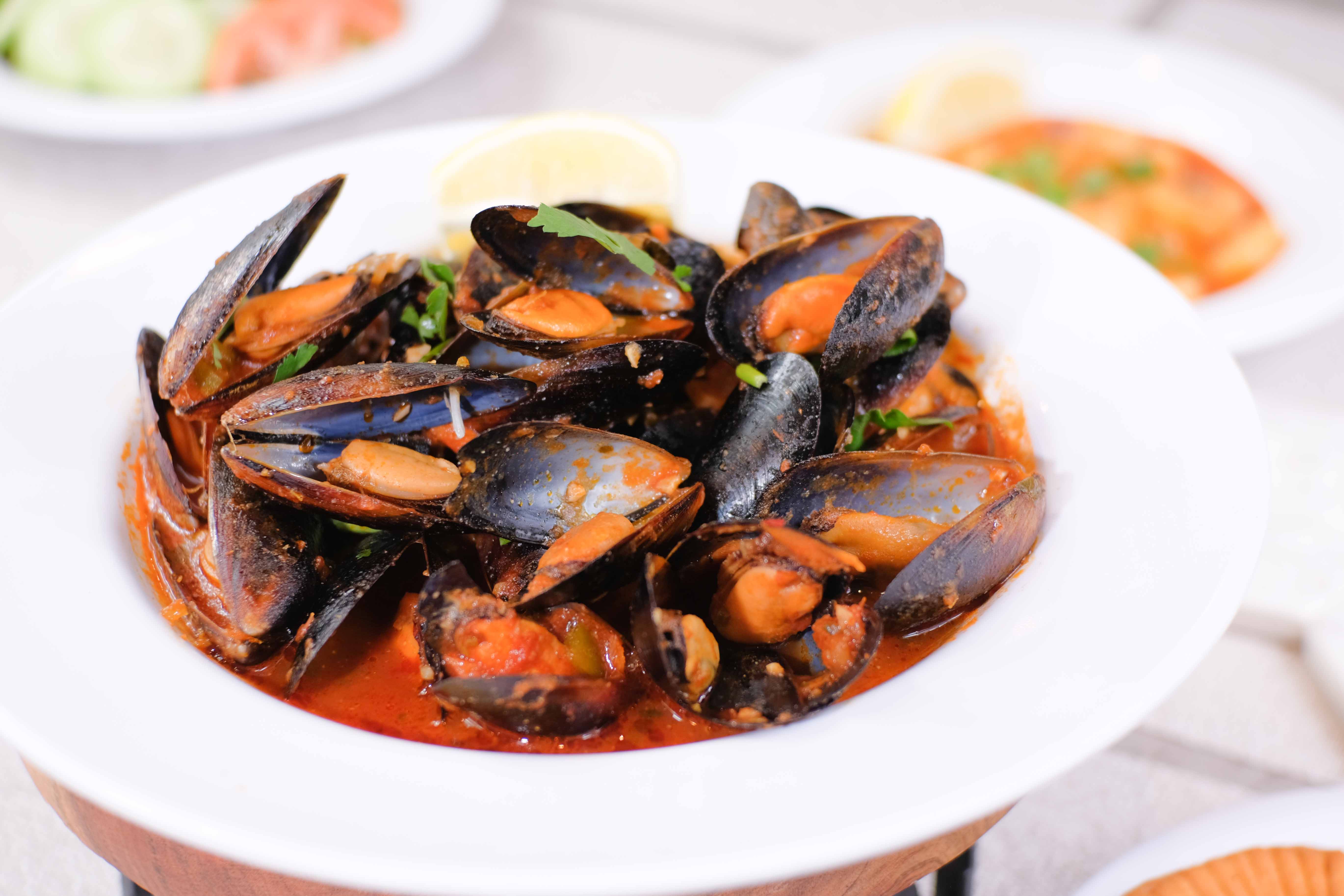 Order P.E.I. Mussels food online from Pork Chop Bbq- store, Middlesex on bringmethat.com