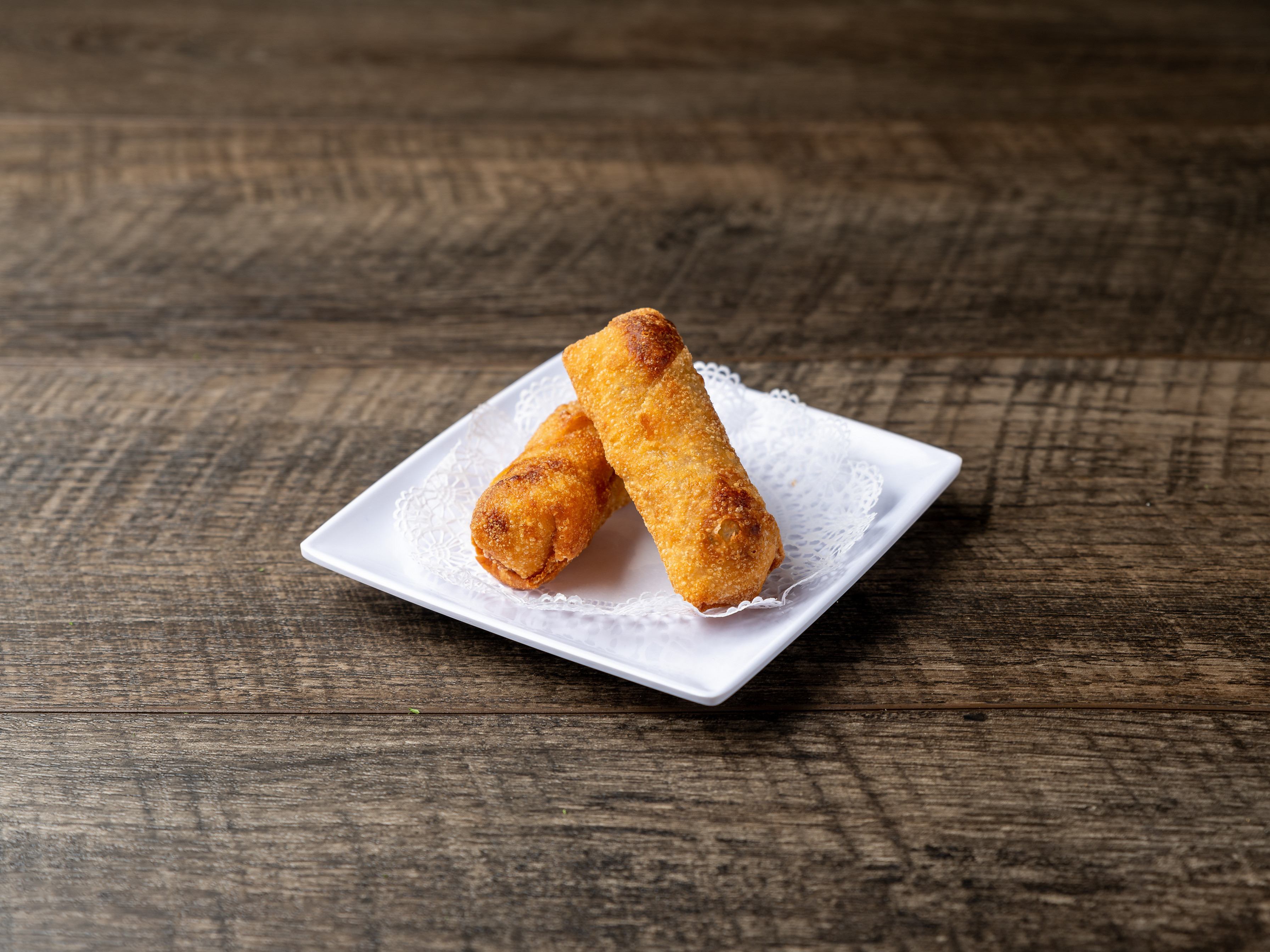 Order 2 Pieces Pork Egg Roll food online from LuLu Asian Kitchen store, Saint Louis on bringmethat.com
