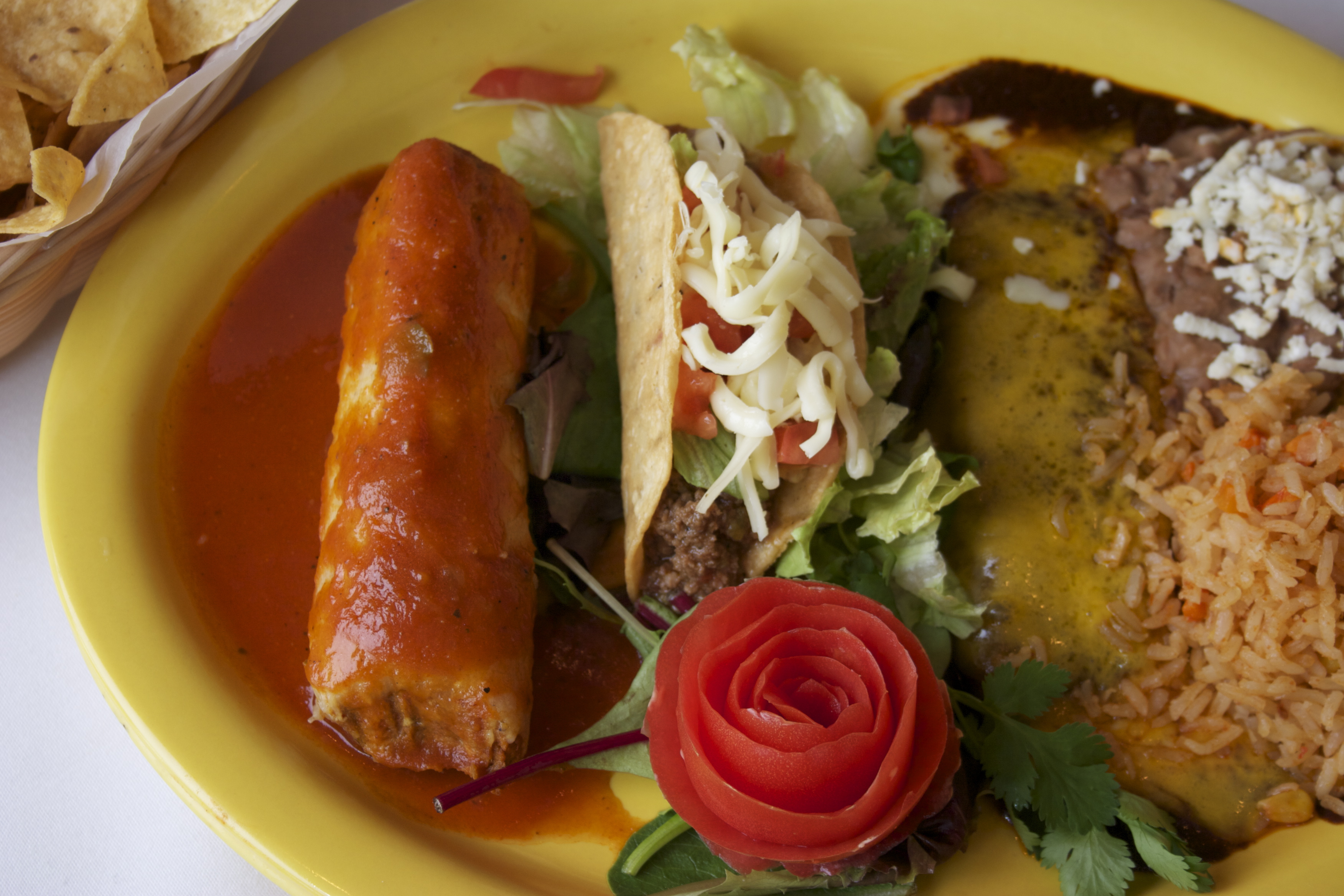 Order Combinacion Taxco food online from El Nuevo Mexicano store, Roswell on bringmethat.com