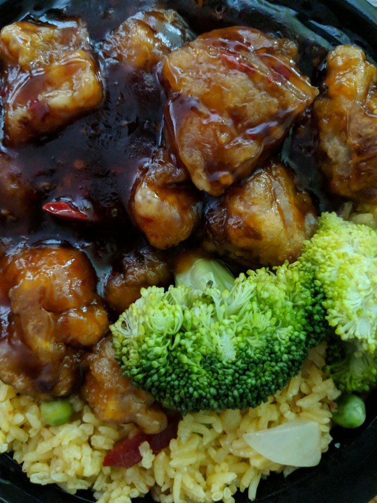 Order S1. General Tso's Chicken food online from Zhang's New China House store, Levittown on bringmethat.com