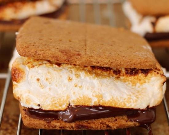Order S’mores food online from Ap Sushi store, San Francisco on bringmethat.com