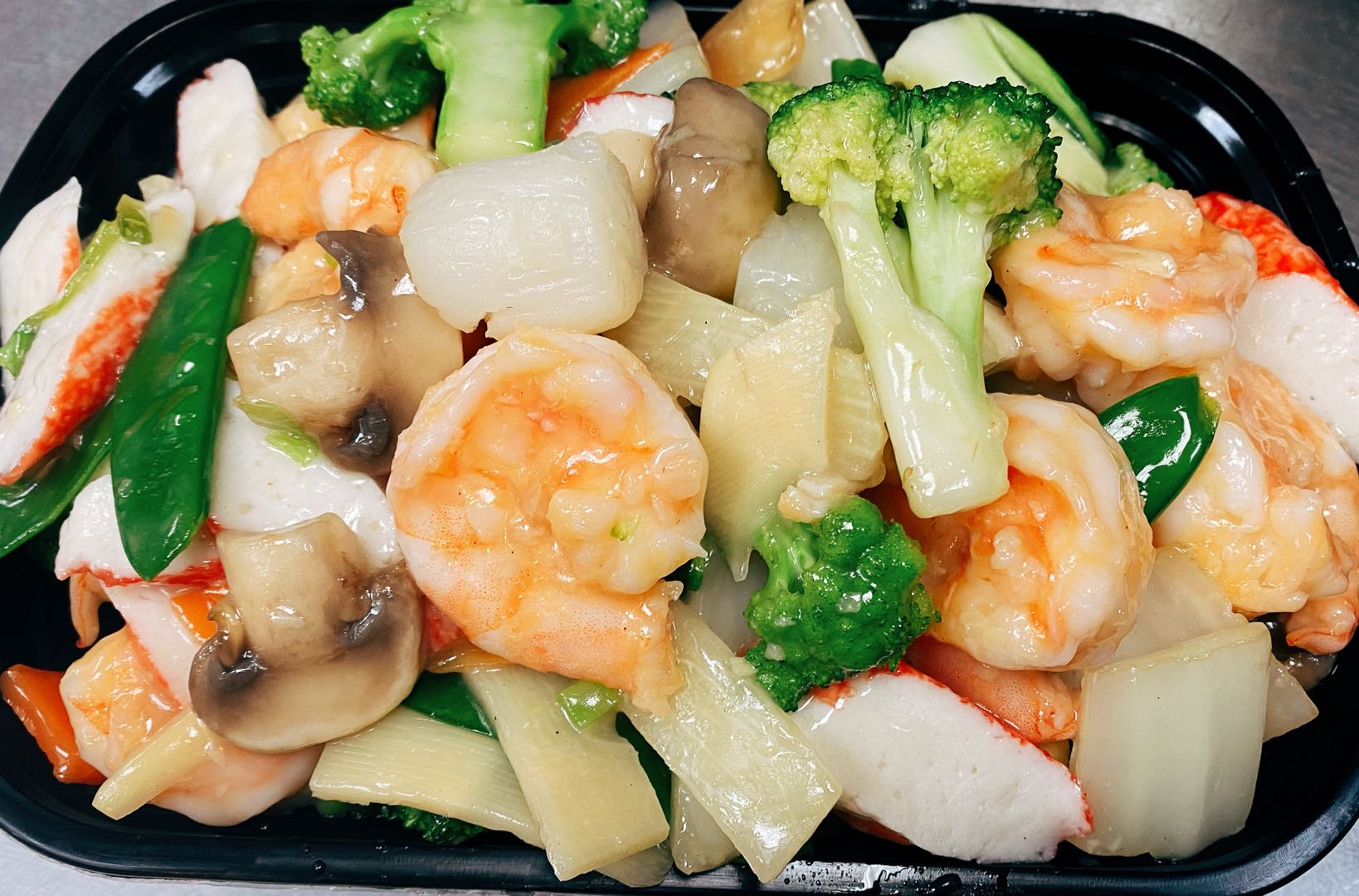Order Seafood Delight food online from Pearl Chinese Restaurant store, Raleigh on bringmethat.com