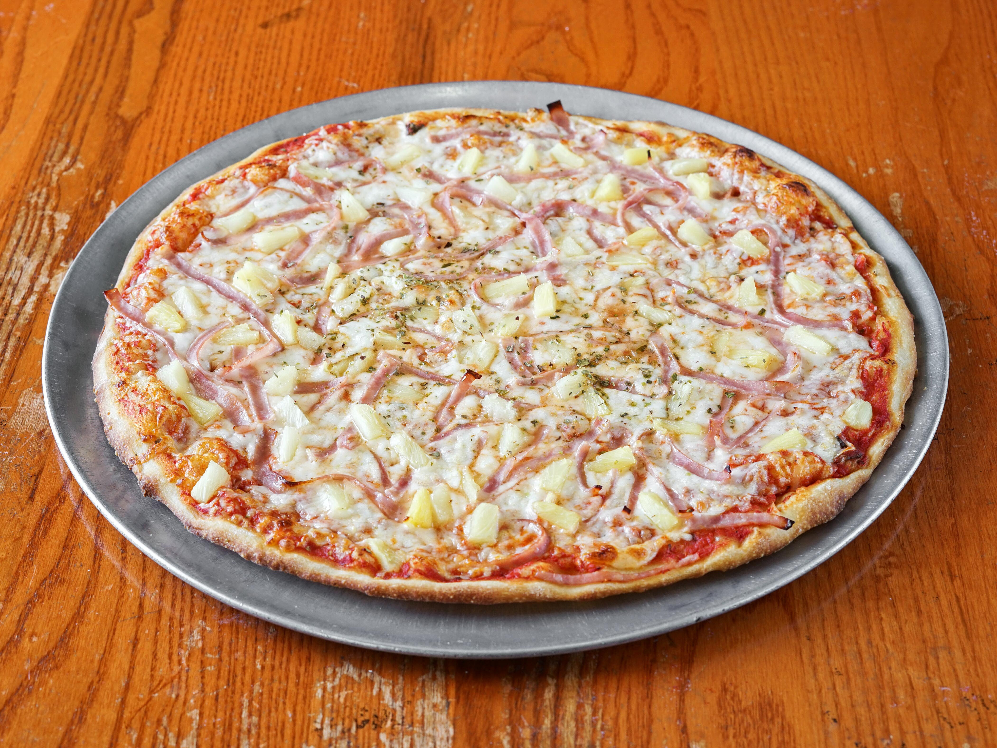 Order Hawaiian Pizza food online from Martellucci Pizzeria store, Bethlehem on bringmethat.com