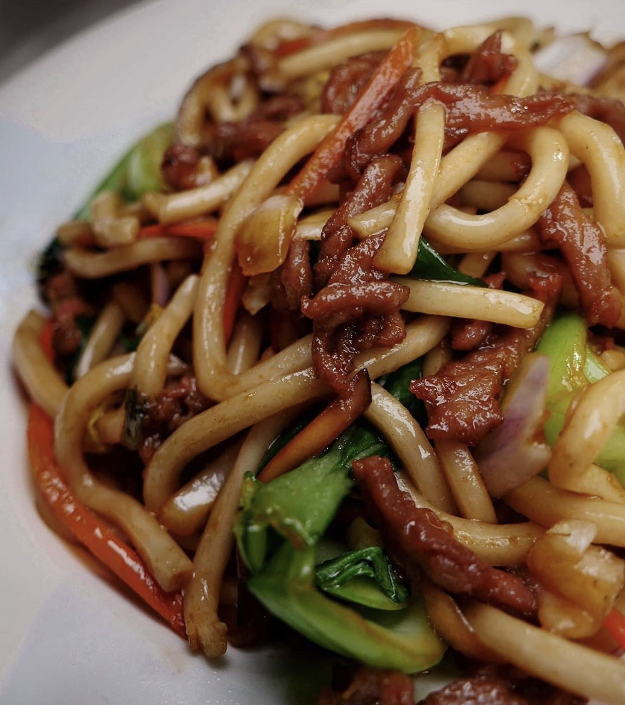 Order Shanghai Sauteed Thick Noodles food online from Tri Dim Shanghai store, New York on bringmethat.com