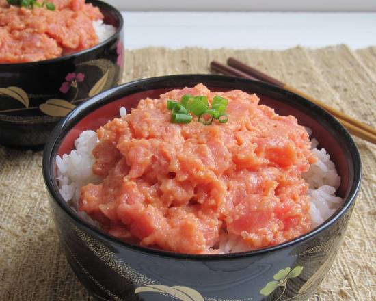 Order Spicy Toro Bowl food online from Sushi Osawa store, Norcross on bringmethat.com