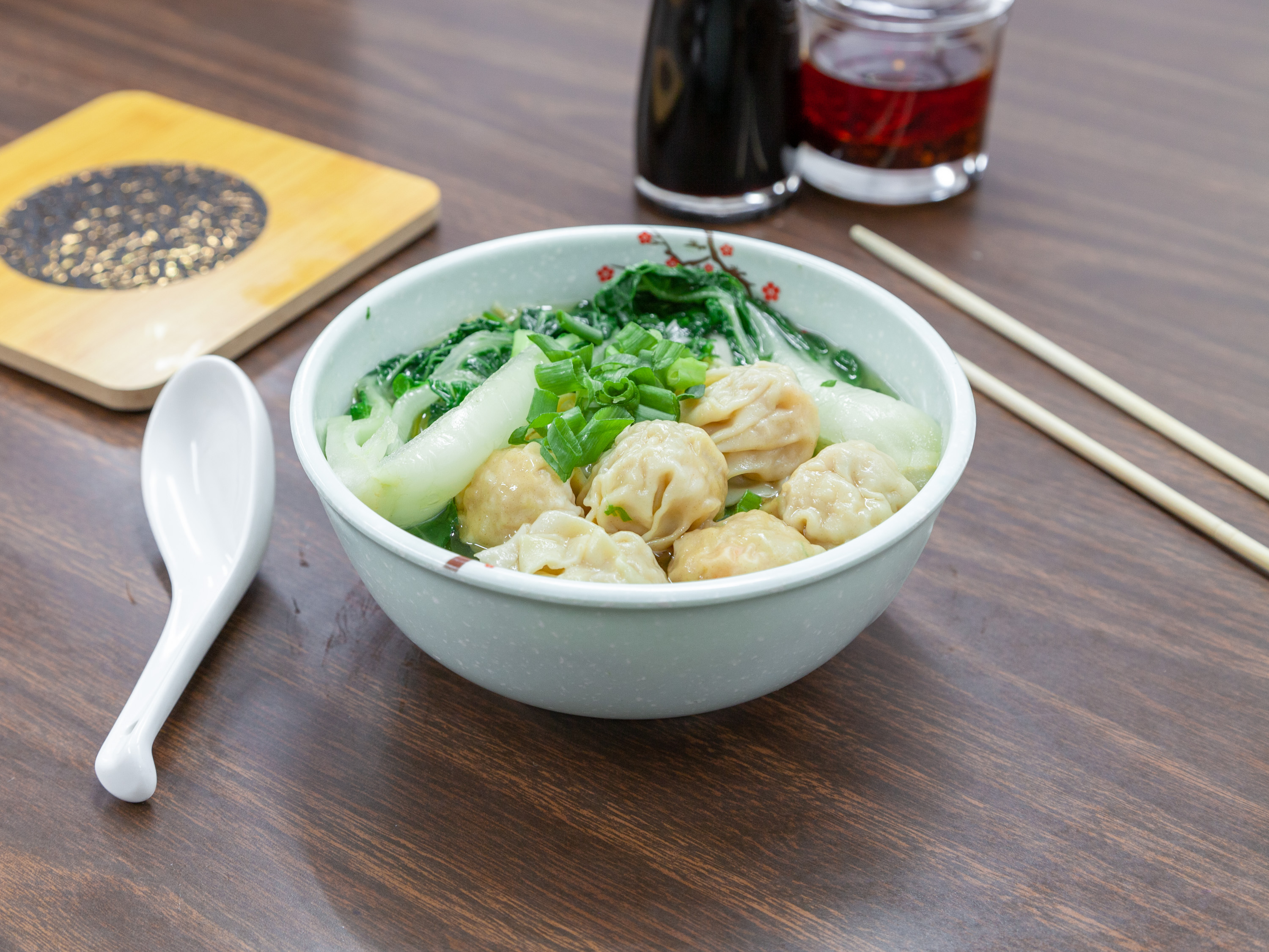 Order Wonton Soup food online from House of Dim Sum store, San Francisco on bringmethat.com