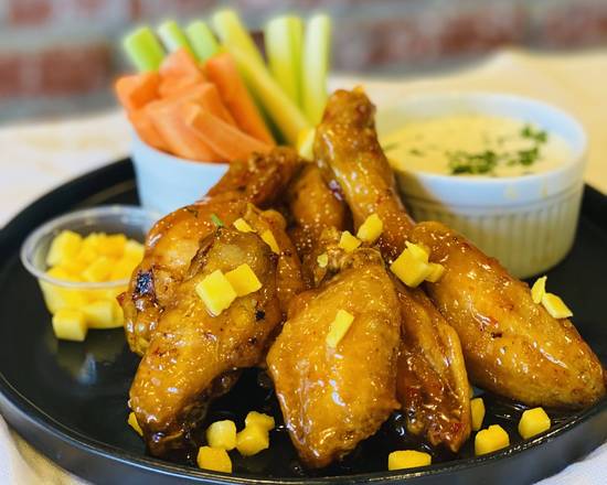 Order Mango habanera wings food online from Pazzo pizzeria store, Los Angeles on bringmethat.com