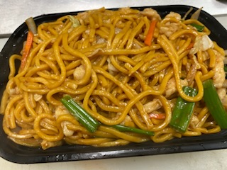Order 34. Chicken Lo Mein food online from Chinatown Buffet store, Milford on bringmethat.com