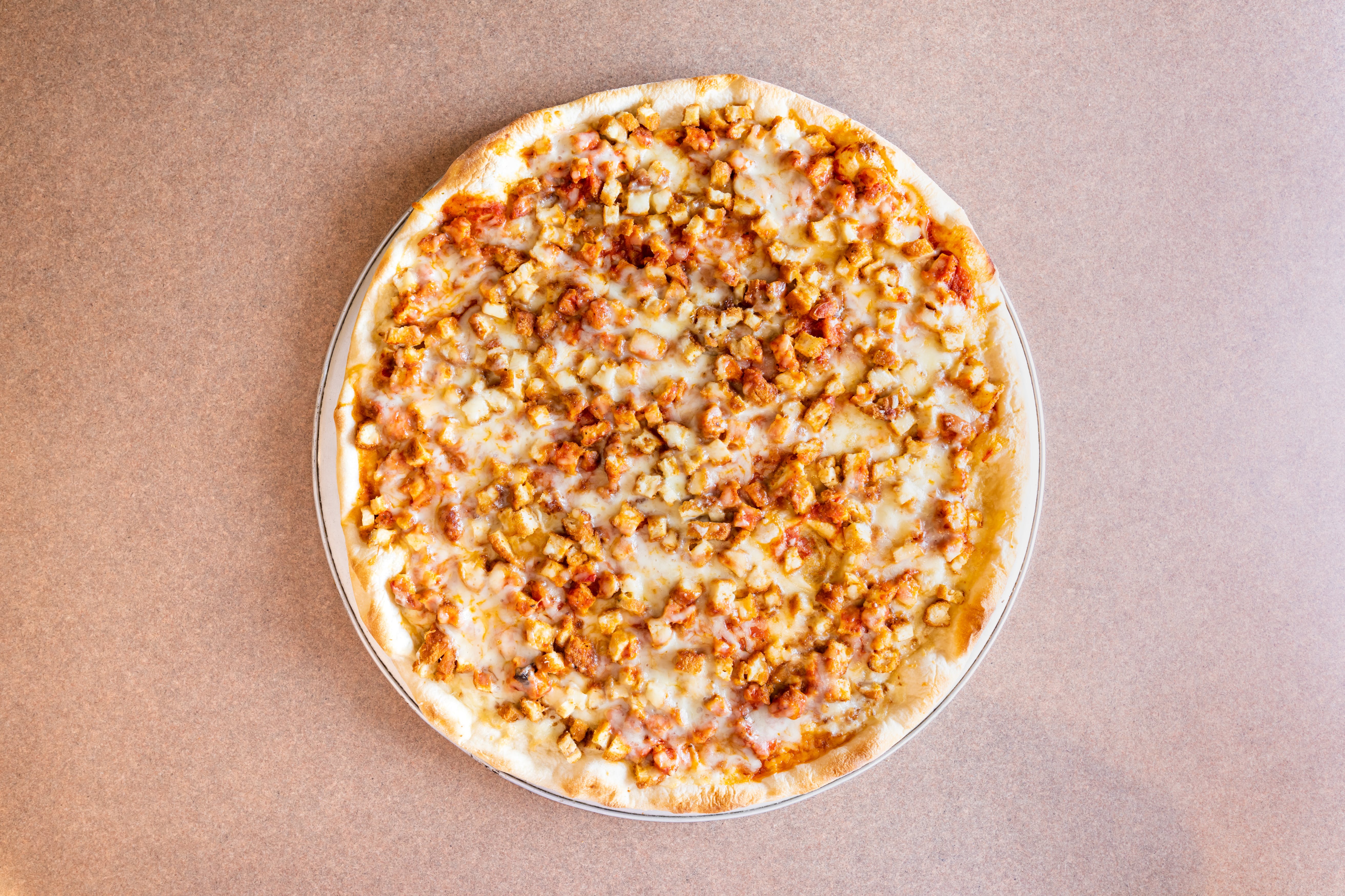 Order Buffalo Chicken Pizza - Large 16" food online from Linda's Pizza store, Ocean Gate on bringmethat.com