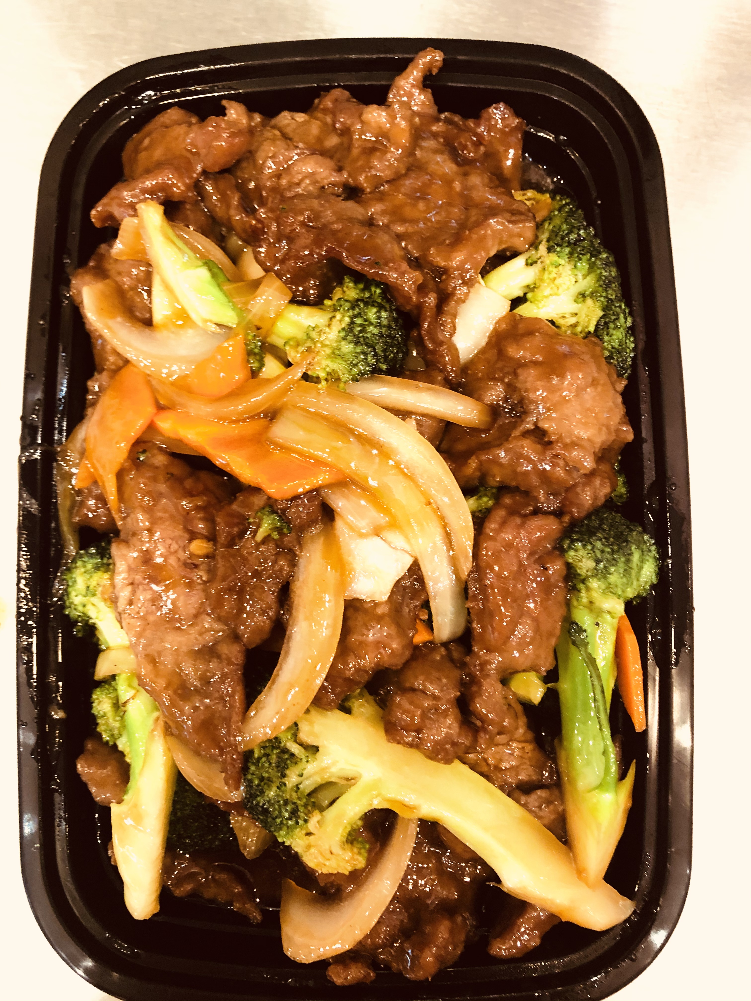 Order Beef with Broccoli food online from Ruby Thai Kitchen store, Natick on bringmethat.com