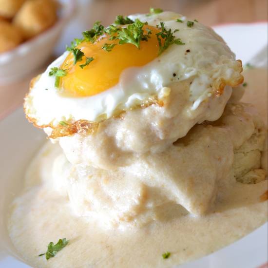 Order Croque Madame Sandwich food online from Hunnybunny Biscuit store, Oklahoma City on bringmethat.com