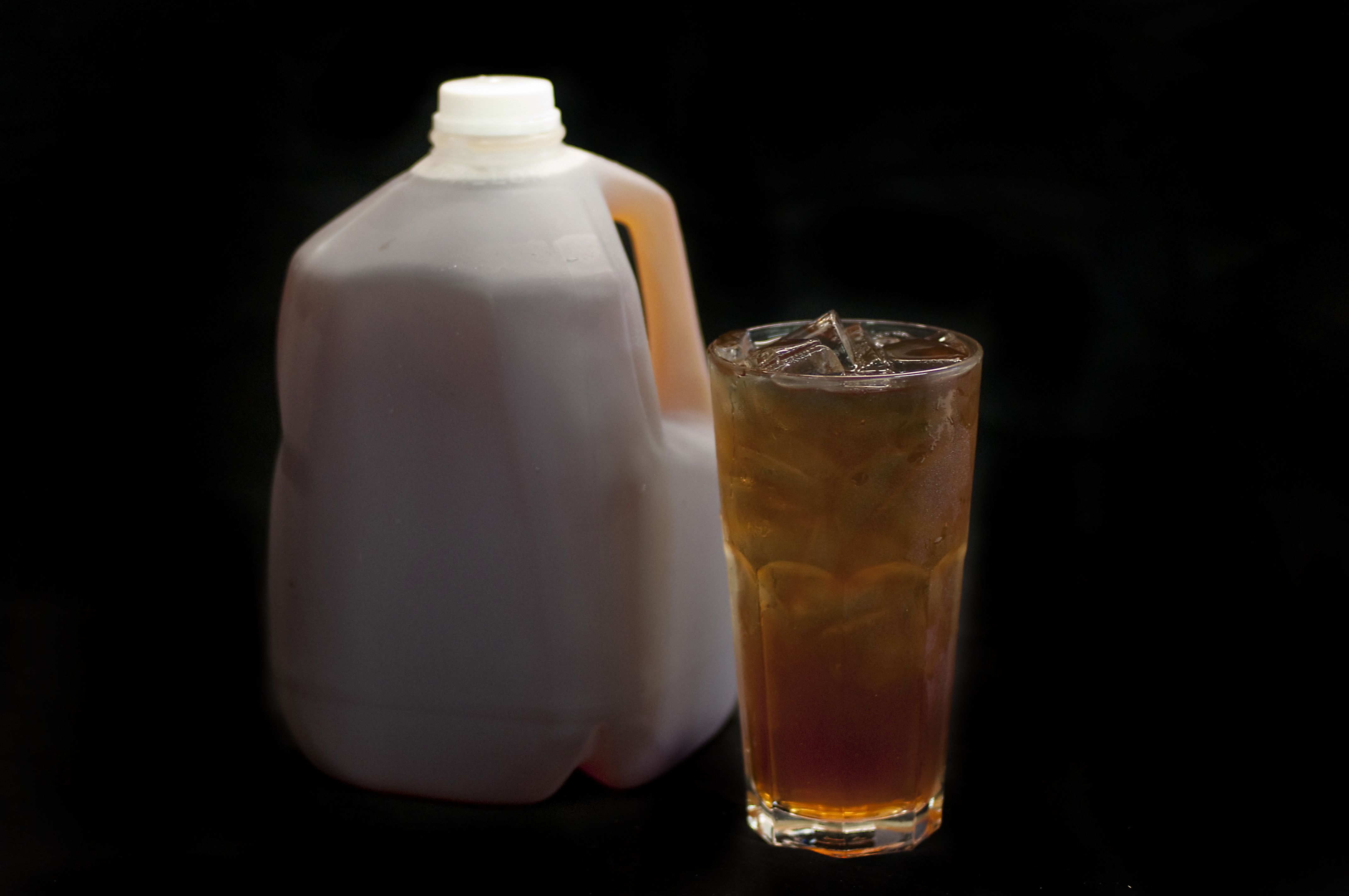 Order Tea by the Gallon food online from Pighouse Bbq store, Jackson on bringmethat.com