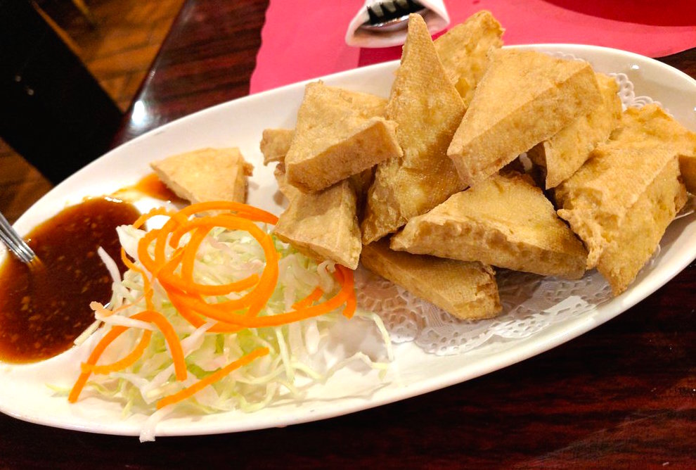 Order Tao Hoo Tod (Fried Tofu) food online from Chai Thai Noodles store, Hayward on bringmethat.com