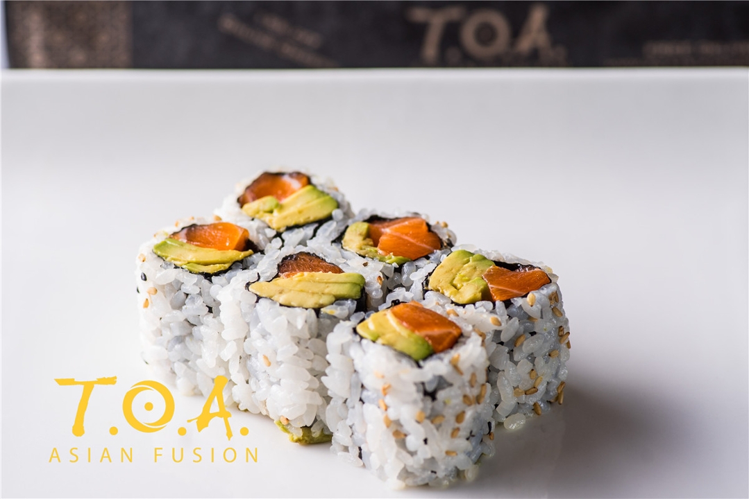 Order Salmon Avocado Roll food online from Toa Asian Fusion store, Farmingdale on bringmethat.com