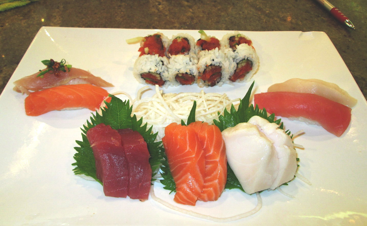 Order E5. Sushi and Sashimi for 1 food online from Super Ninja Japanese Steakhouse store, Virginia Beach on bringmethat.com