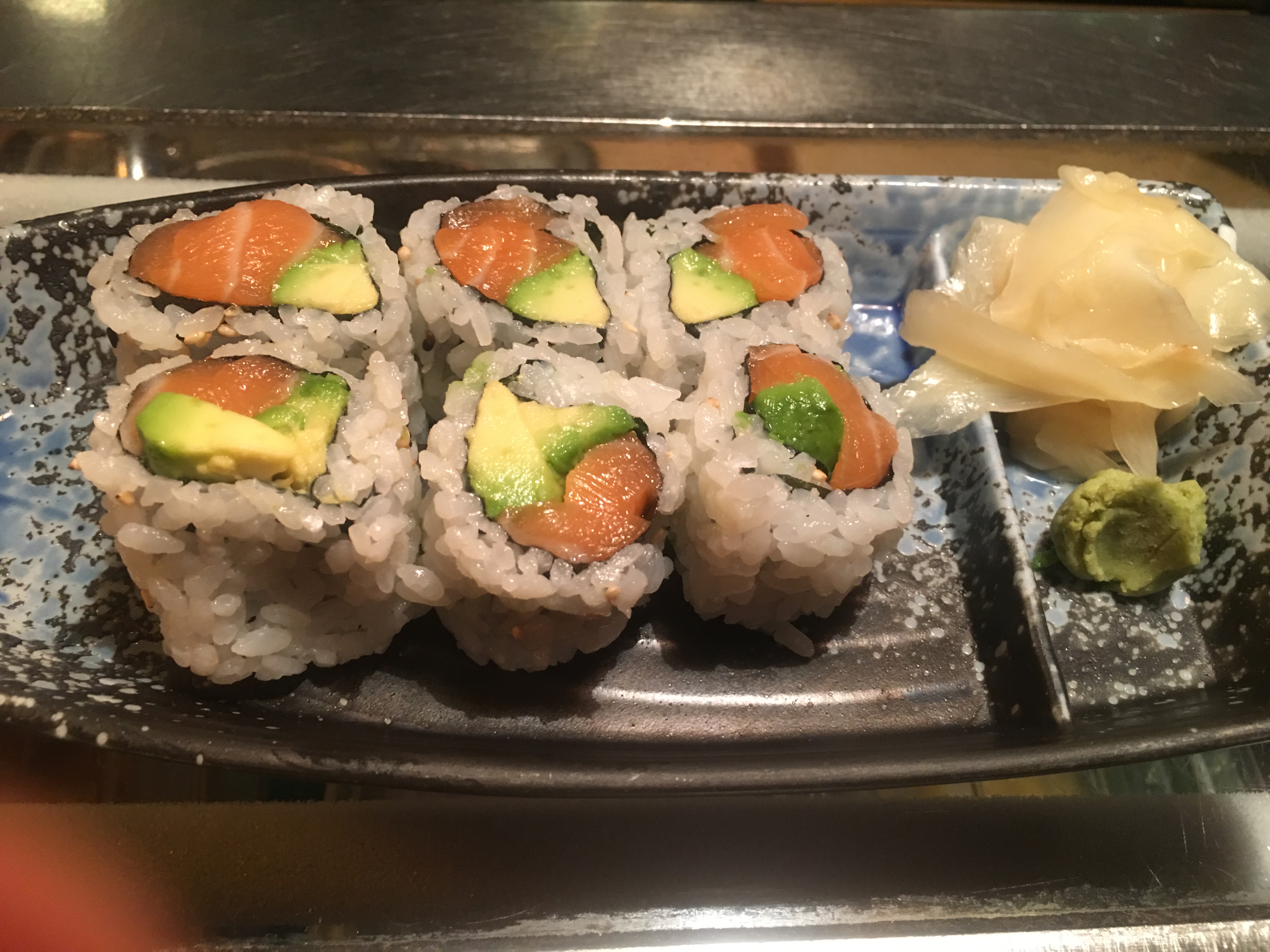 Order Salmon Avocado Roll food online from Yama Sushi store, New York on bringmethat.com