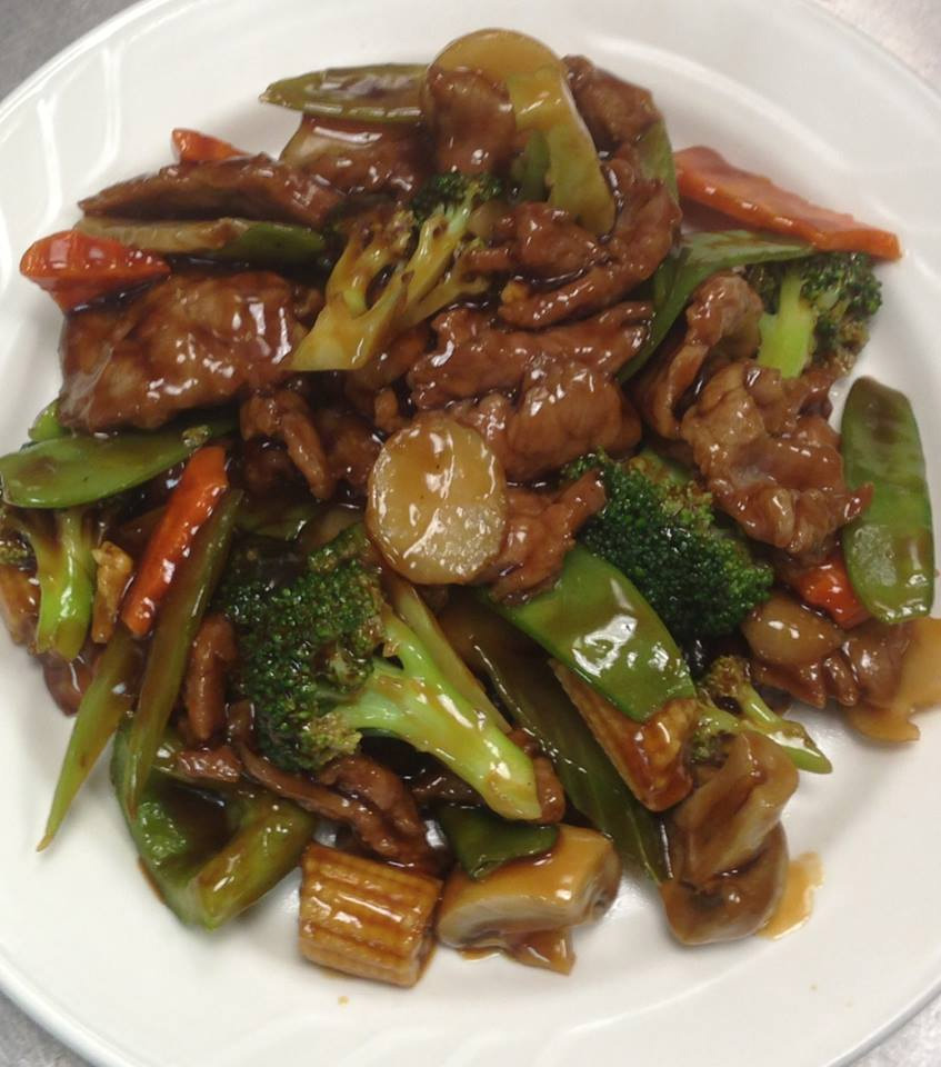 Order 102. Beef with Mixed Vegetable food online from Moon Buffet store, Eleanor on bringmethat.com