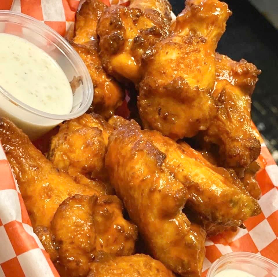 Order Chicken Wings - 6 Pieces food online from Rico's Pizza store, Los Banos on bringmethat.com