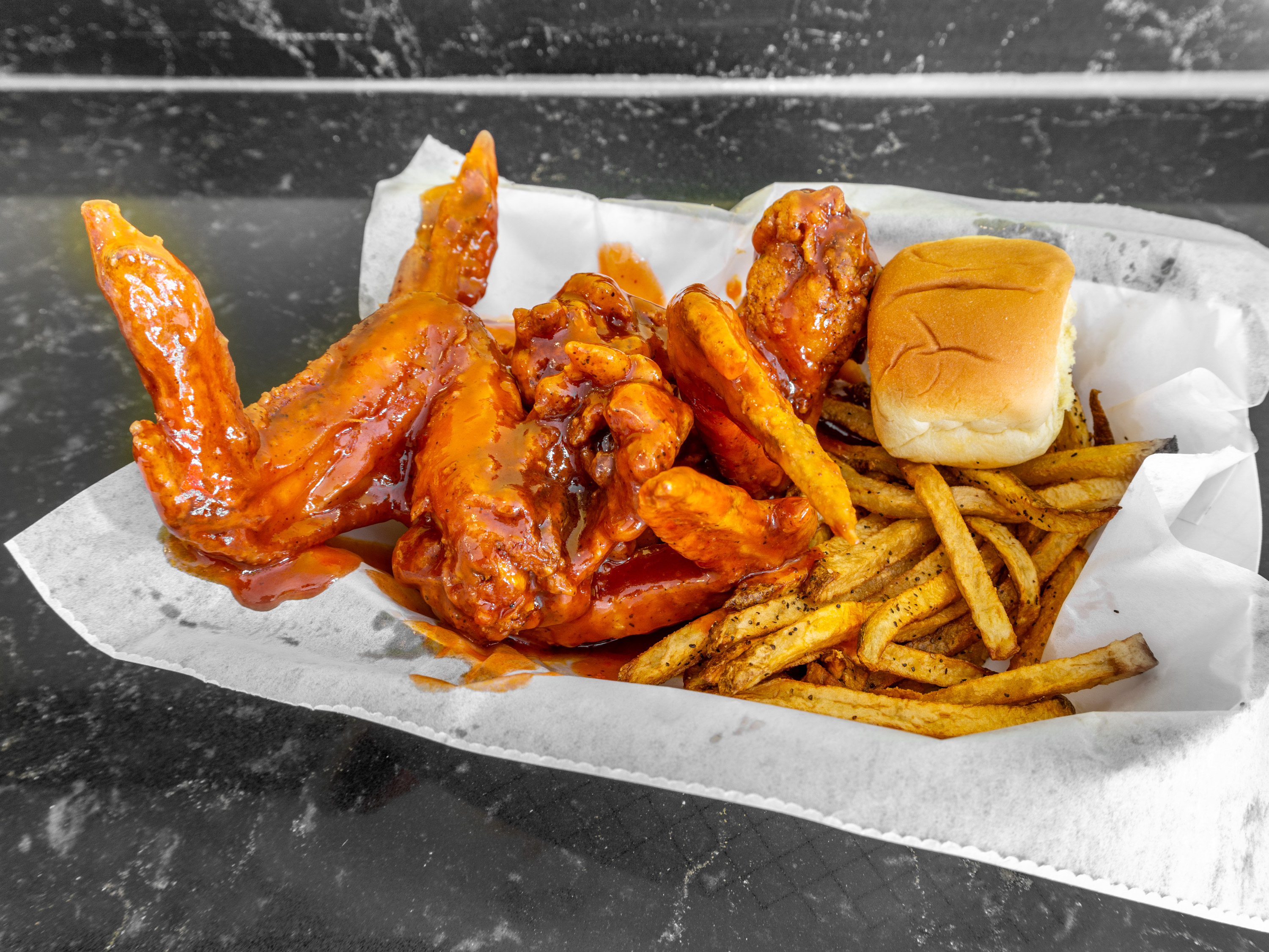 Order 12 Buffalo Wings food online from Surf Up South Shore store, Chicago on bringmethat.com
