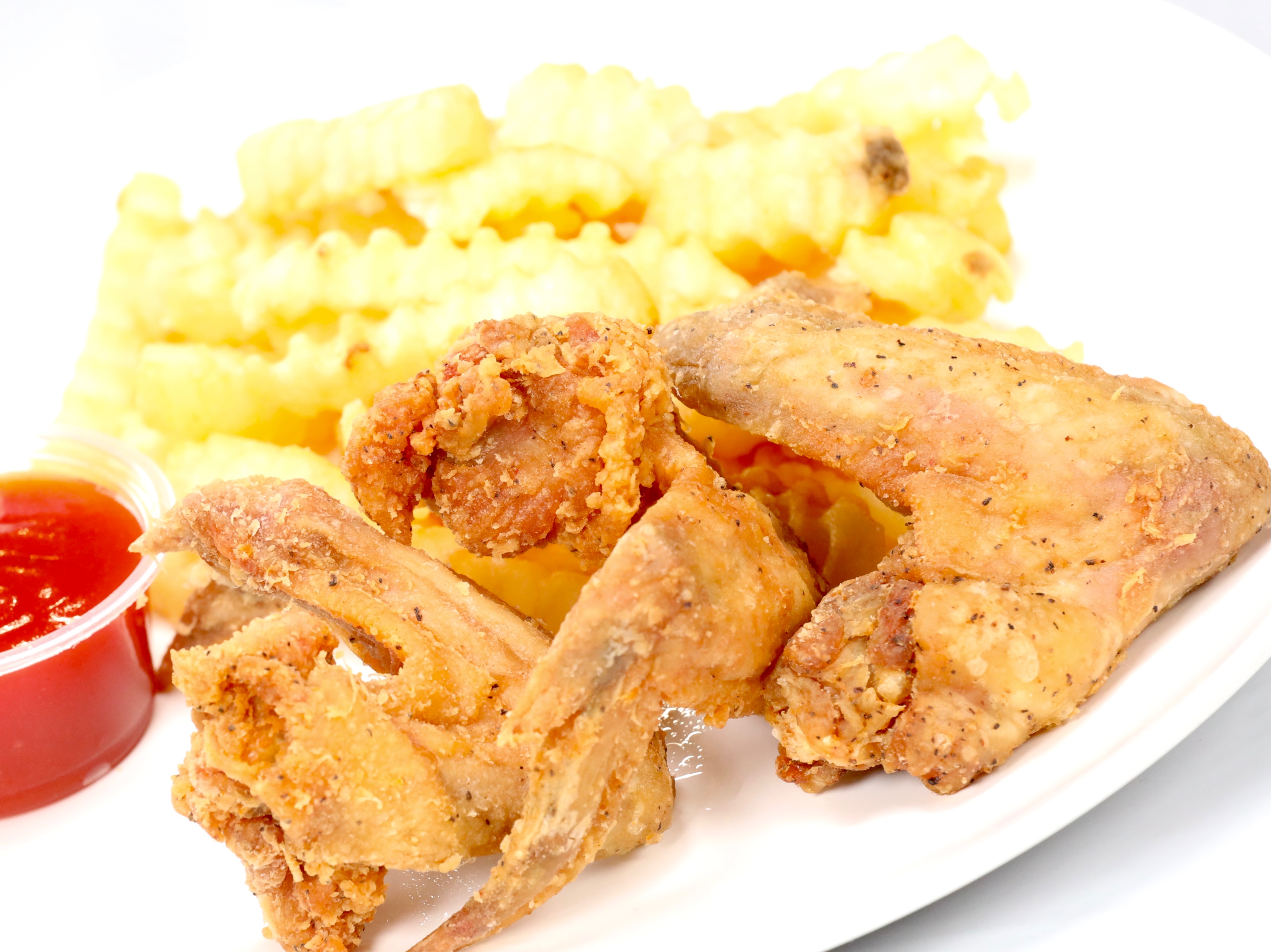 Order 5 Wings and Fries food online from Sam Sylks Chicken & Fish store, South Euclid on bringmethat.com