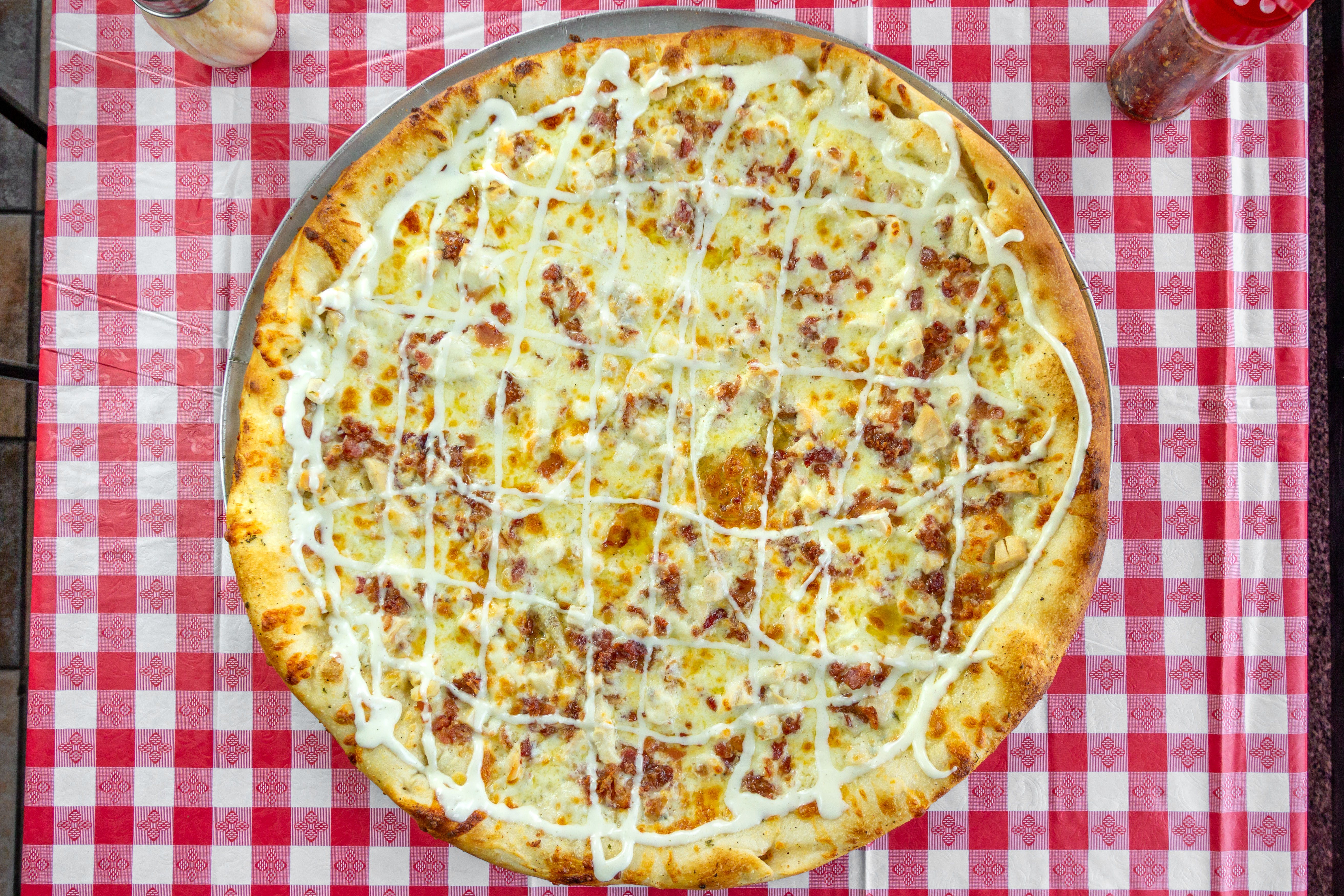 Order Chicken Bacon Ranch Pizza - Small 14'' food online from Pizza Central store, Colonie on bringmethat.com