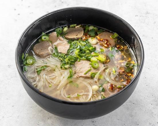 Order Pho Noodle Soup food online from Kong Kitchen store, Saint Paul on bringmethat.com