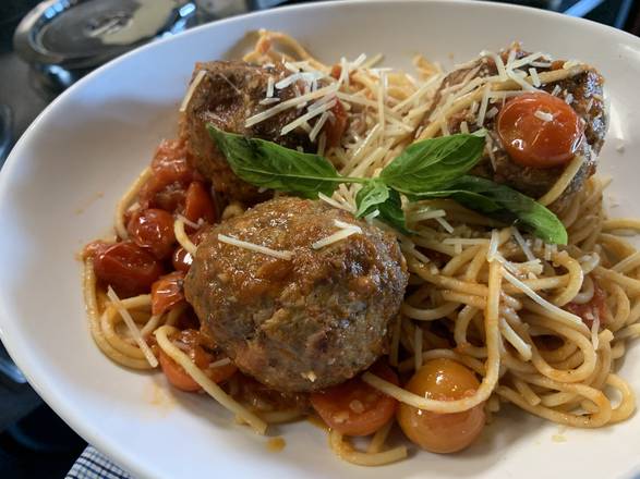 Order Spaghetti & Meatballs  food online from Fratellos Waterfront Restaurant store, Appleton on bringmethat.com