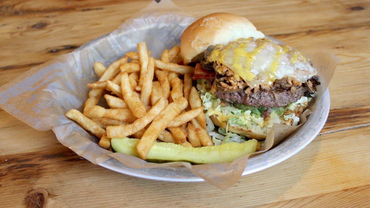 Order House Burger food online from Junior's Bar and Grill store, Albany on bringmethat.com
