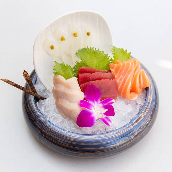 Order Sashimi Platter food online from Blue Ribbon Sushi store, Pacific Palisades on bringmethat.com