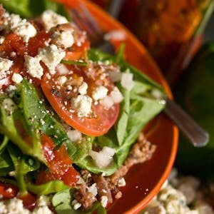Order Fresh Spinach Salad -Catering food online from Mama Mimi's Take 'N Bake Pizza store, Columbus on bringmethat.com