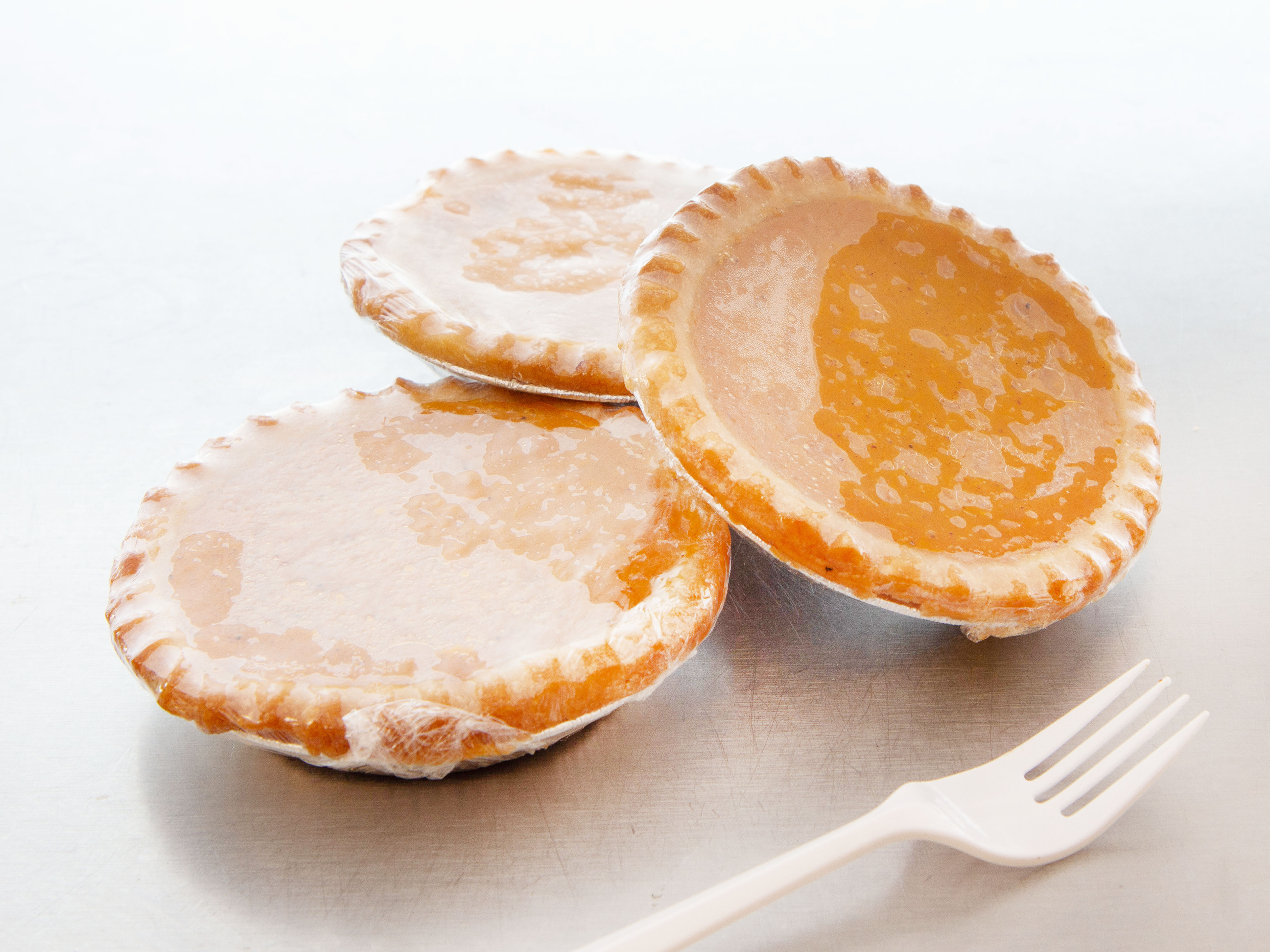 Order 110. Sweet Potato Pie food online from Kennedy fried chicken and pizza store, Bronx on bringmethat.com