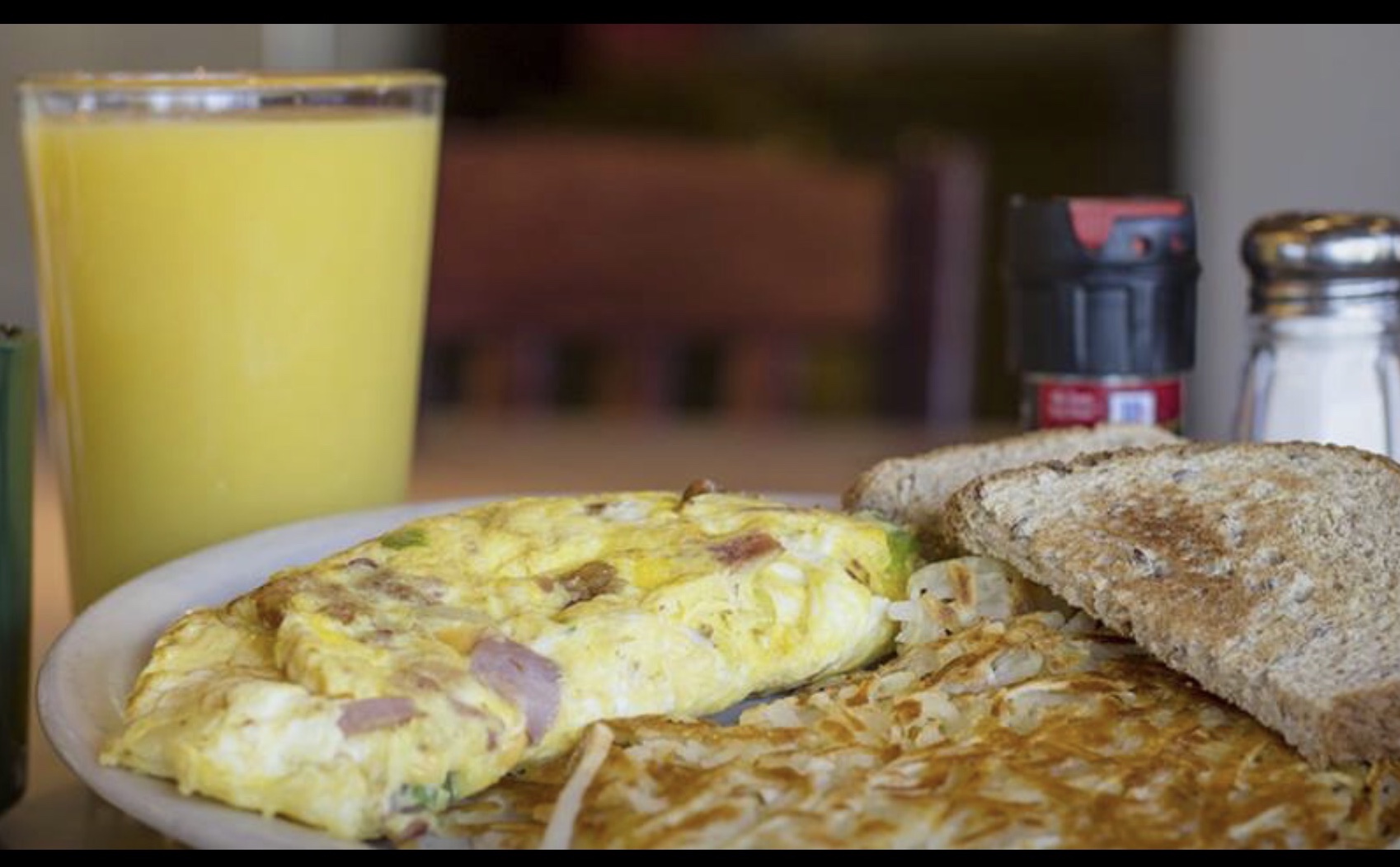 Order Western Omelette food online from Ram's Horn store, Southfield on bringmethat.com