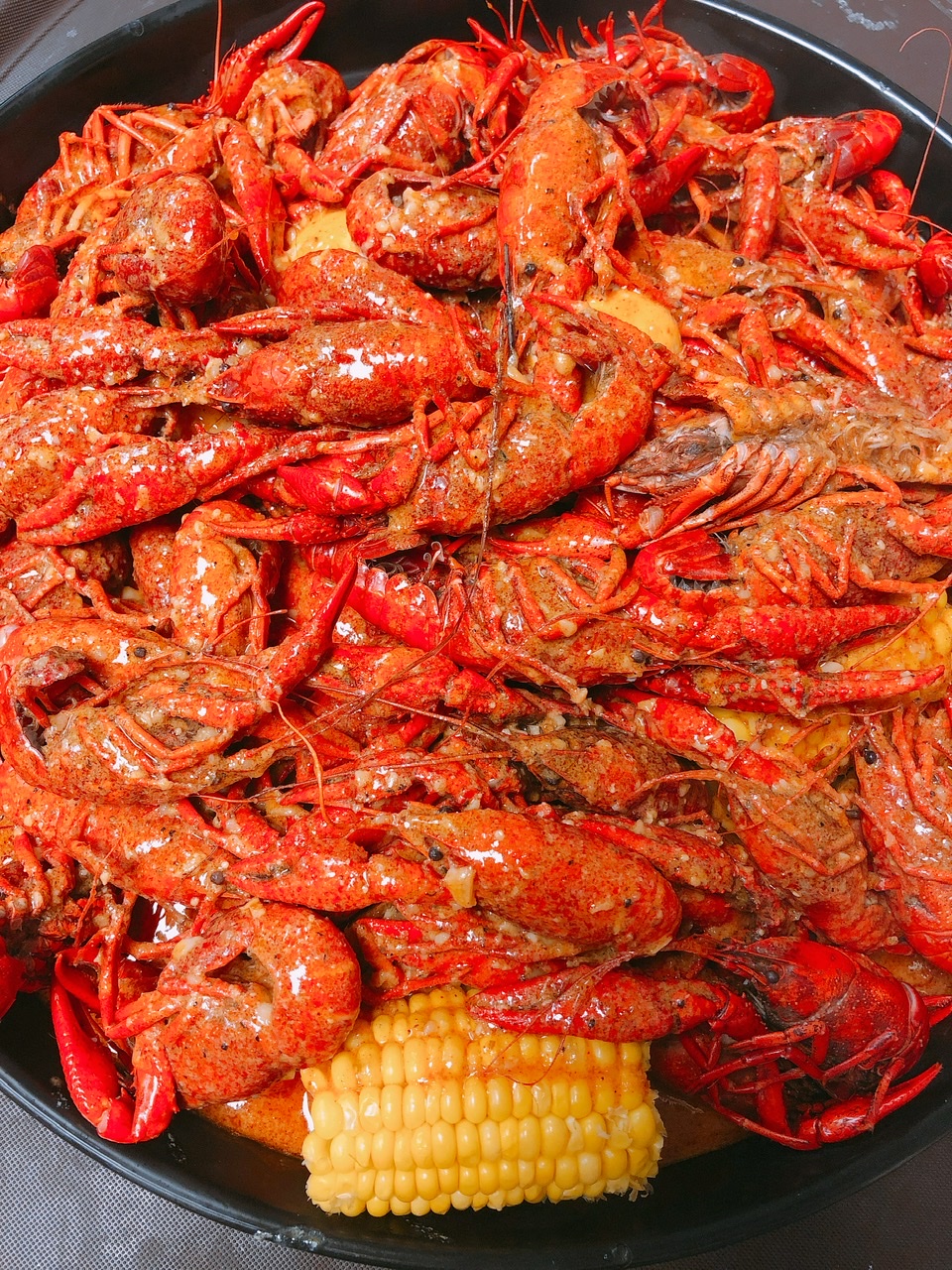Order 5 lb. Crawfish Platter food online from Laughing Crab store, West Des Moines on bringmethat.com